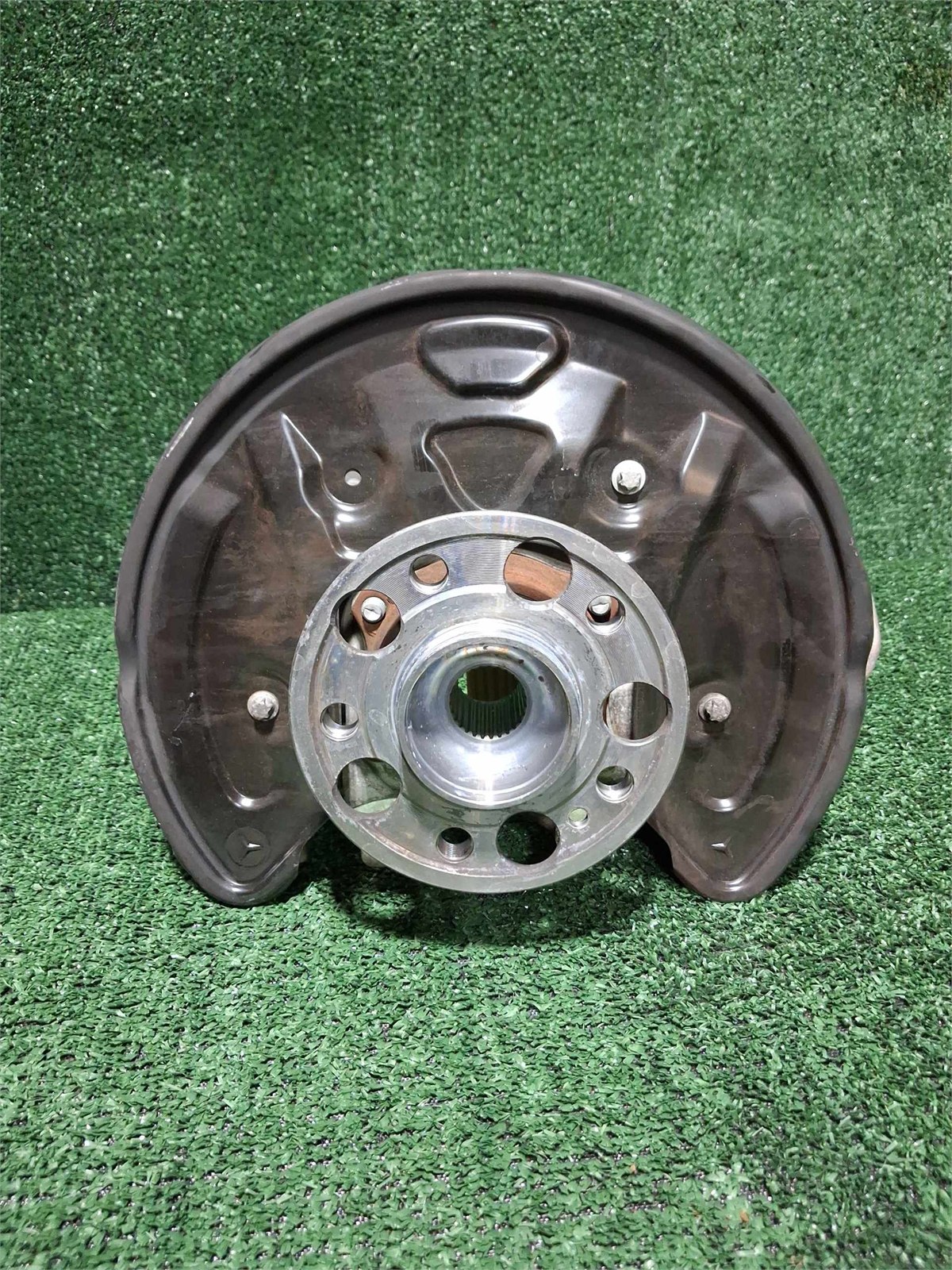2014-2021 Mercedes Benz C300 Rear Right Wheel Carrier Oem A2053500241