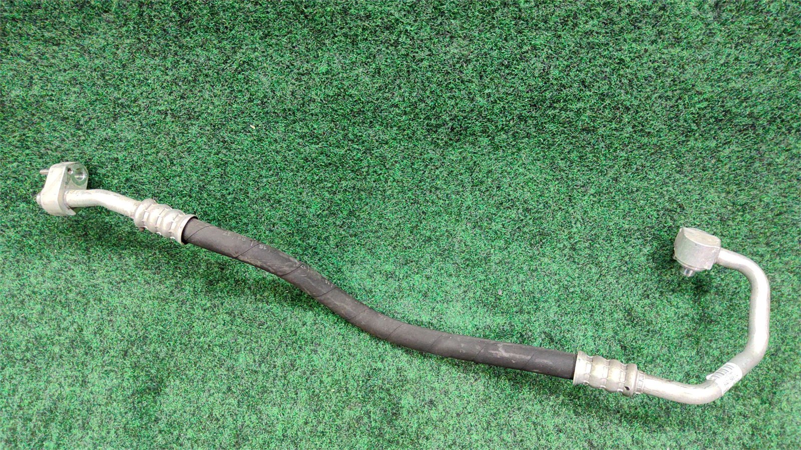 2017-2019 BMW 530i 2.0L A/C Refrigerand Discharge Hose OEM 64539354553