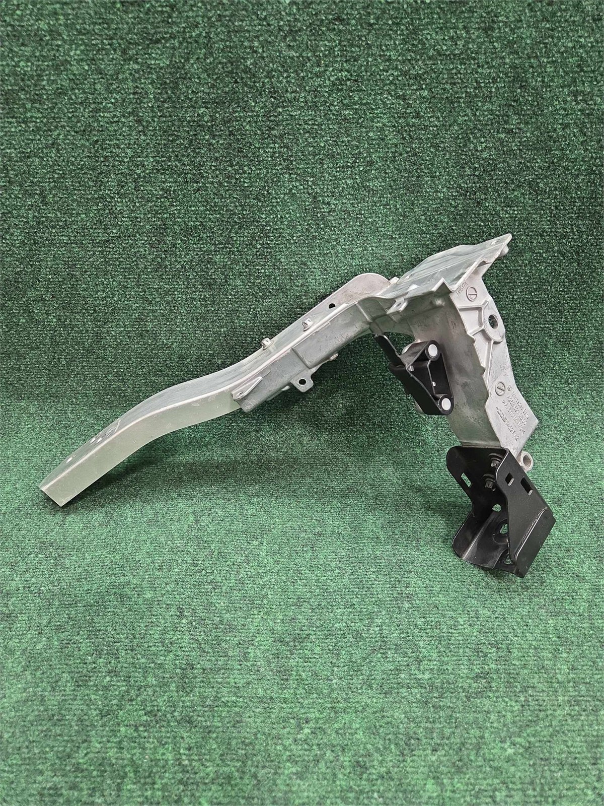 2016-2023 Mercedes E300 Left Front Cross Strut Oem A2536210600 / A2536210400