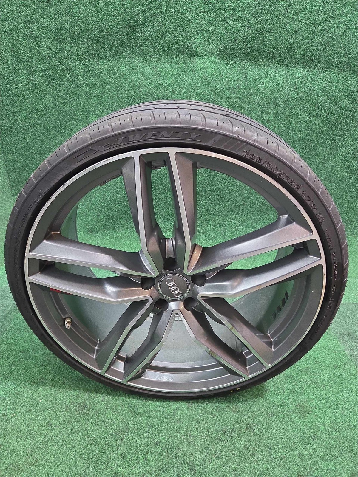 Audi Wheel 5-double Spoke 9jx22 H2 Designed & Tire Lexani Lx-twenty 22" 265/30