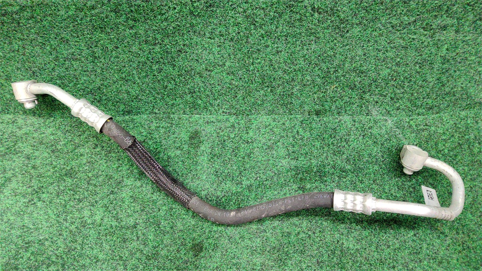 2018-2023  BMW X3 2.0L  A/C Refrigerand Discharge Hose OEM 64539354553