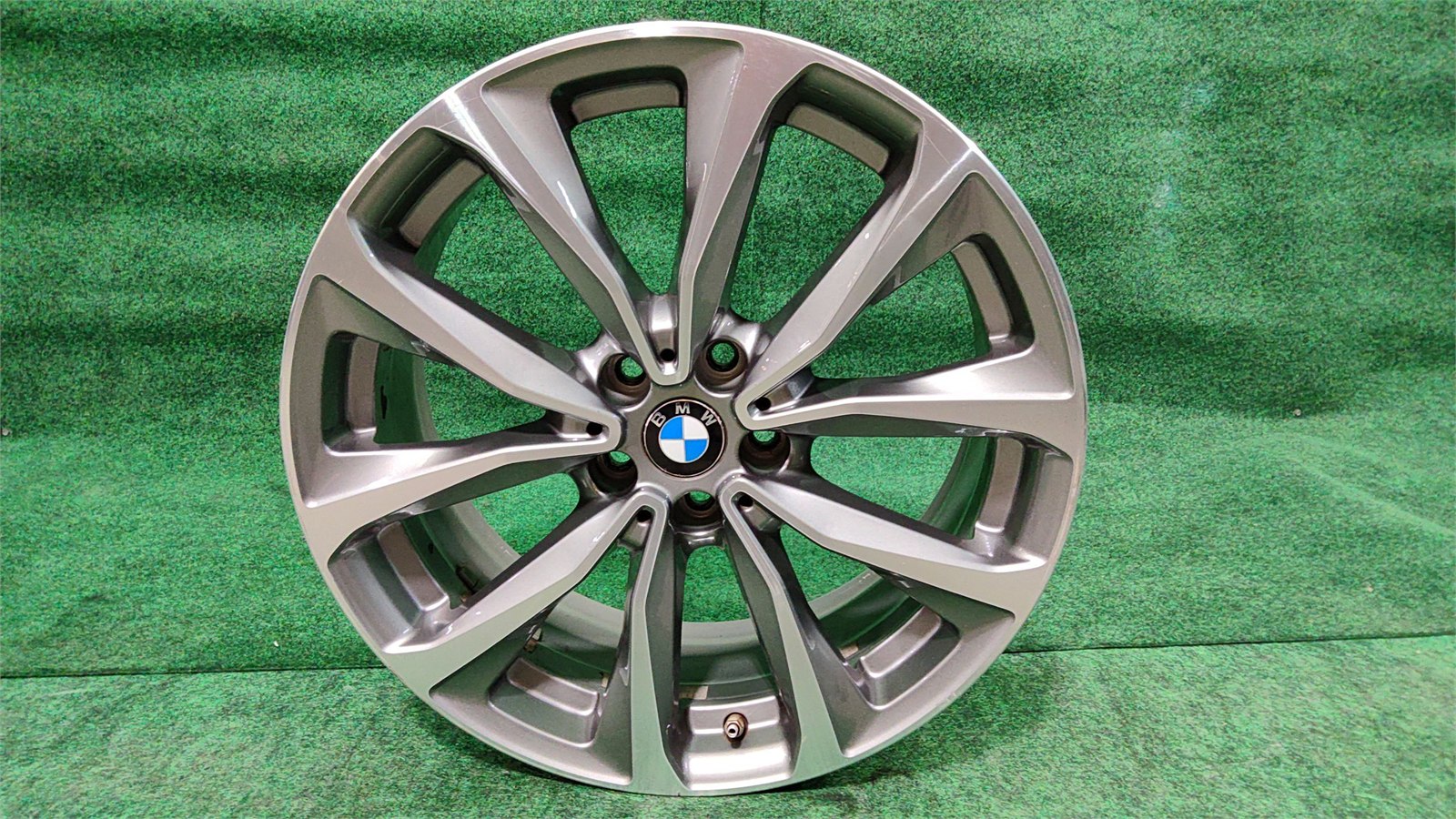 18 19 20 BMW X3 Wheel 18x7 alloy Front Or Rear 10 Spoke OEM 36116880047