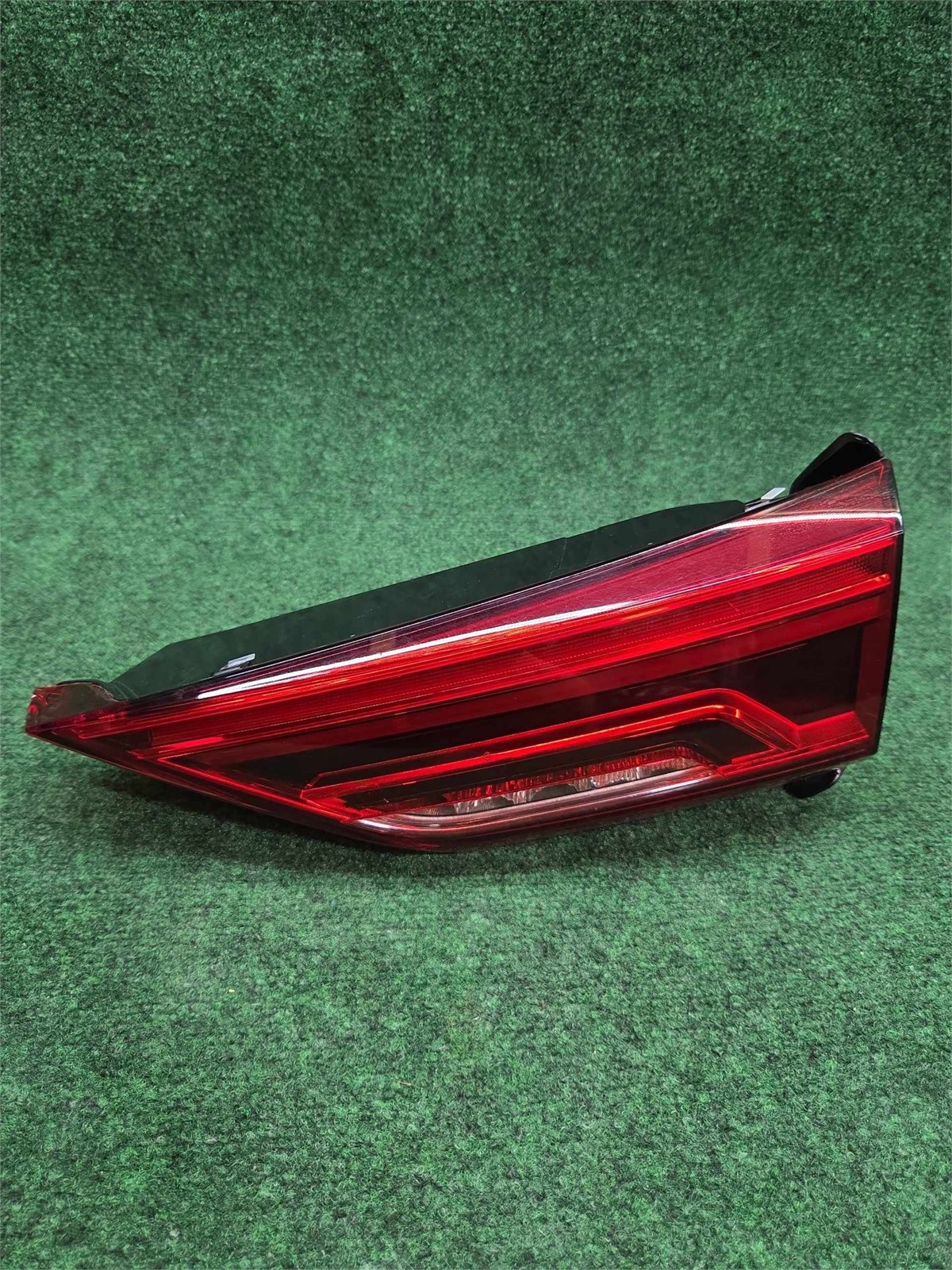 2019-2026 Audi Q3 Quattro Sl Right Liftgate Mount Tail Light Oem 83a945094b