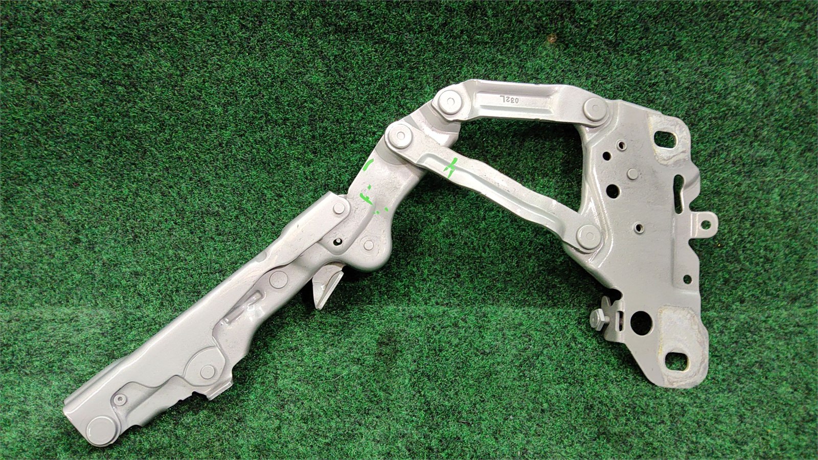 2018-2024 BMW X3 Hood Hinge Left Side OEM 41617475791