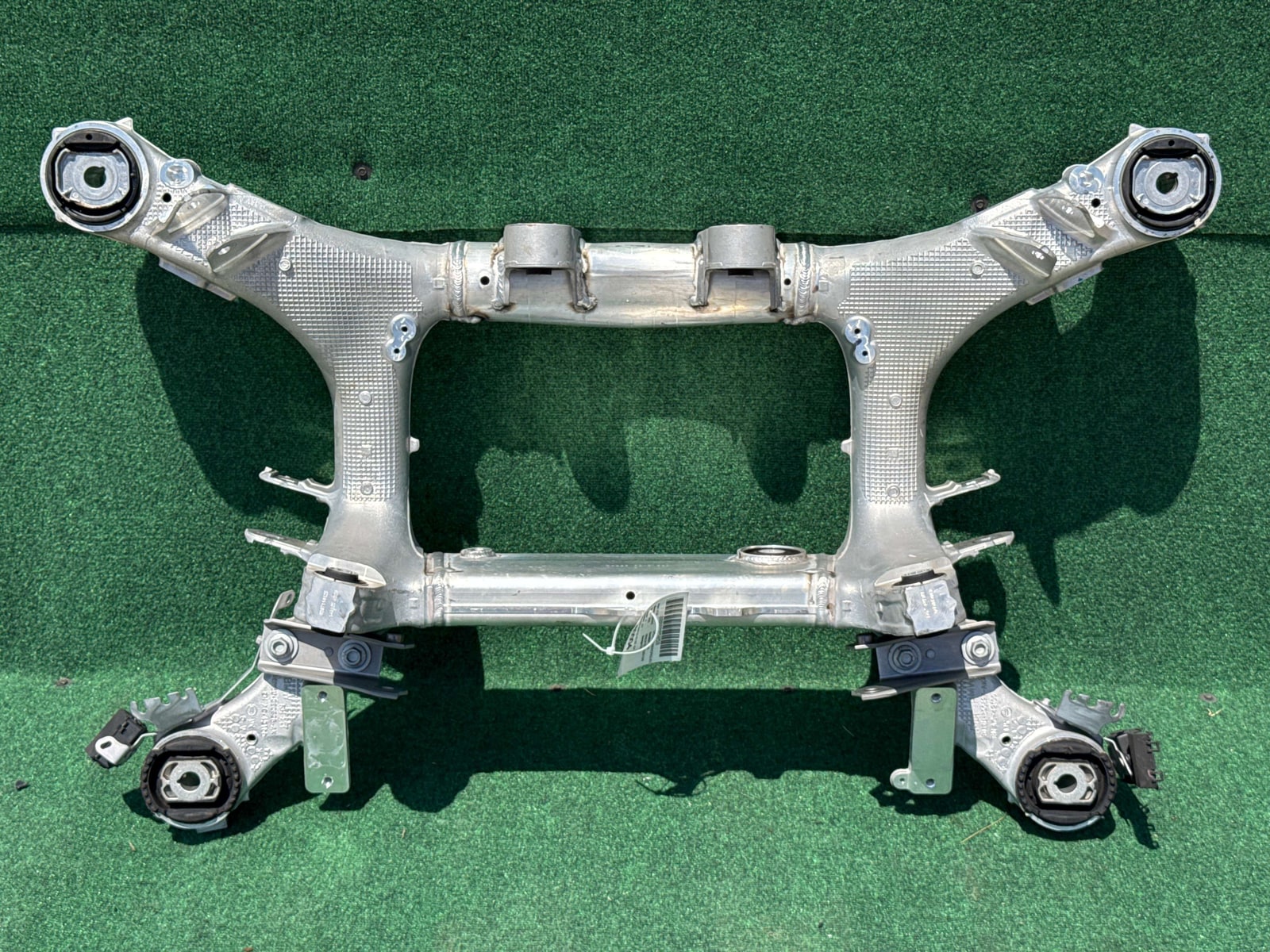 2024-2025 Bmw X5 40i G05  Suspension Subframe Crossmember Rear Oem 33316894149