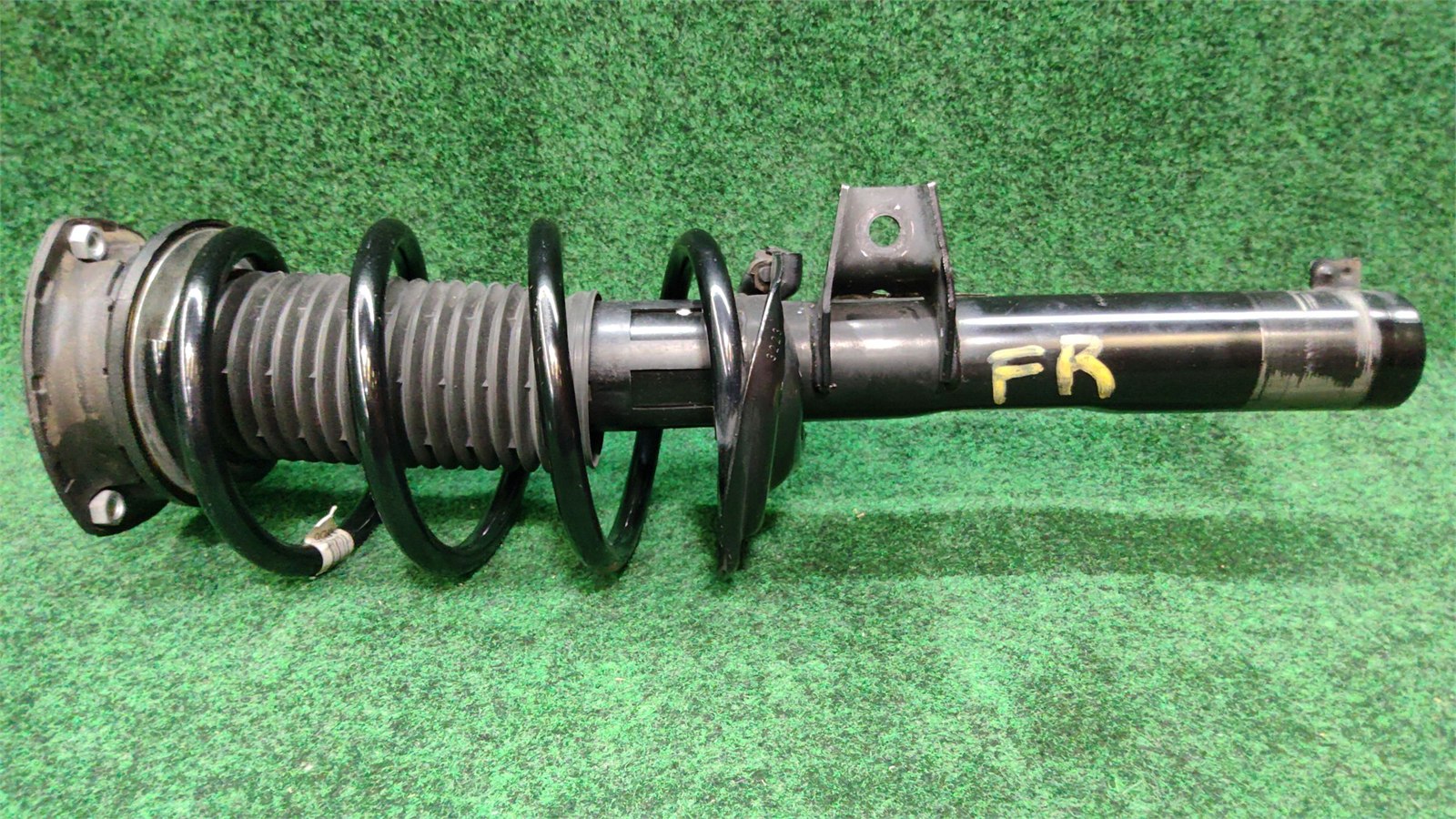 2019-2025 Audi Q3 Front Right Shock Absorber 1k Mls Oem 5qf413031cn 5q0411105dr