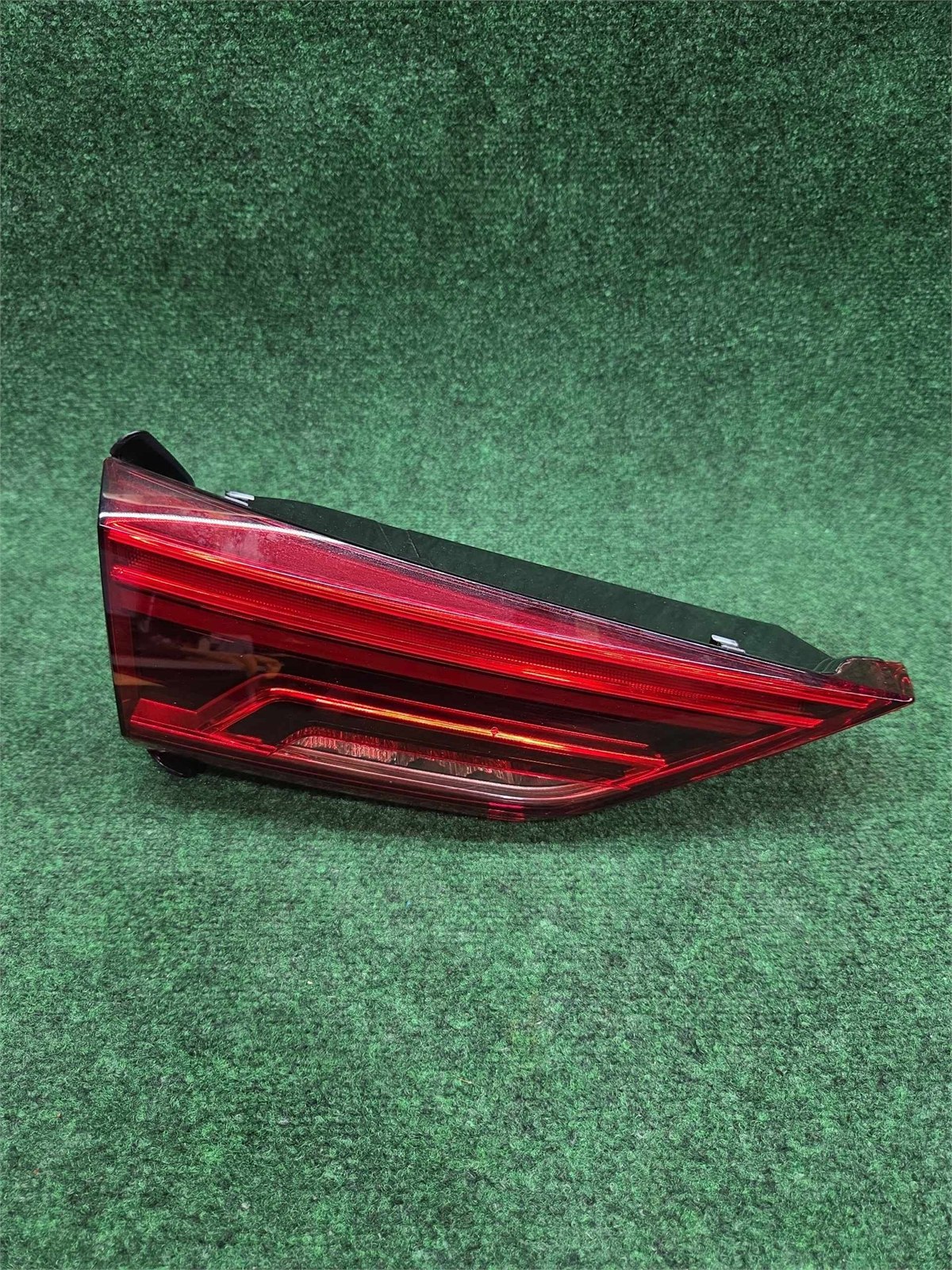 2019-2026 Audi Q3 Quattro Sl Left Liftgate Mount Tail Light Assy Oem 83a945093b
