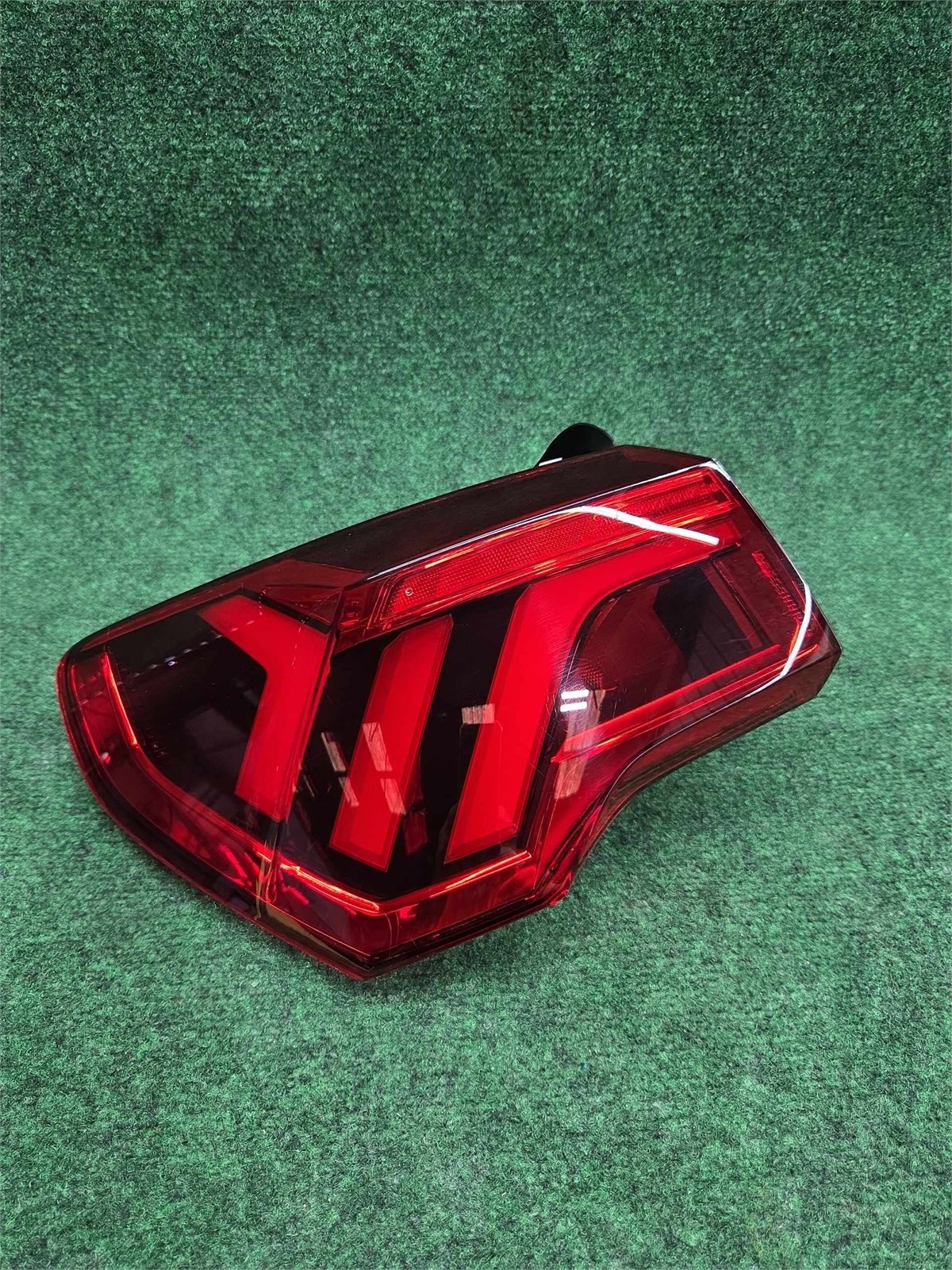 2019-2026 Audi Q3 Quattro Sl Left Quarter Mount Tail Light Oem 83a945091a