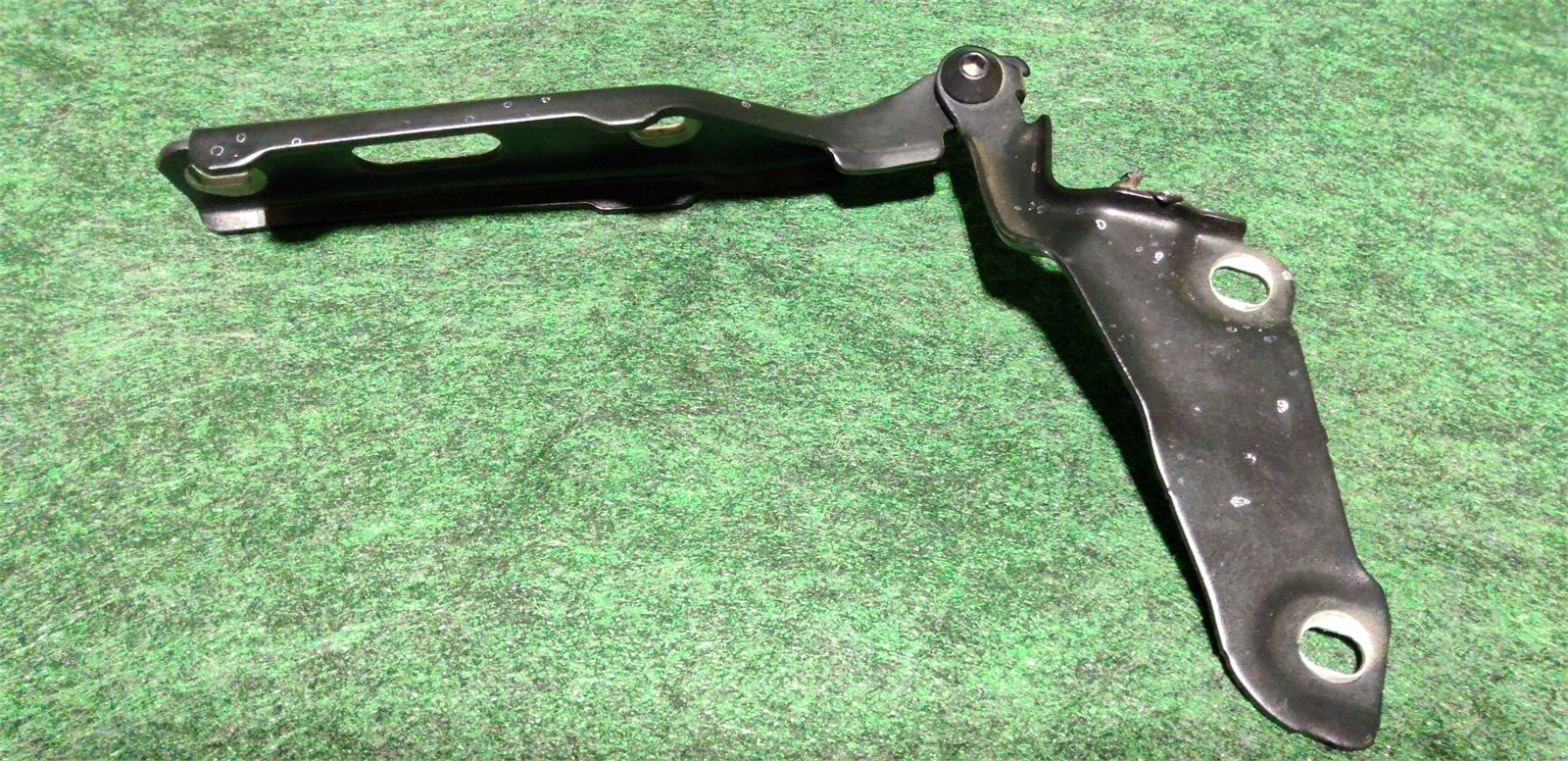 2015-2020 Audi A3 Quattro Right Hood Hinge Mythos Black Metallic Oem 8v0823302g