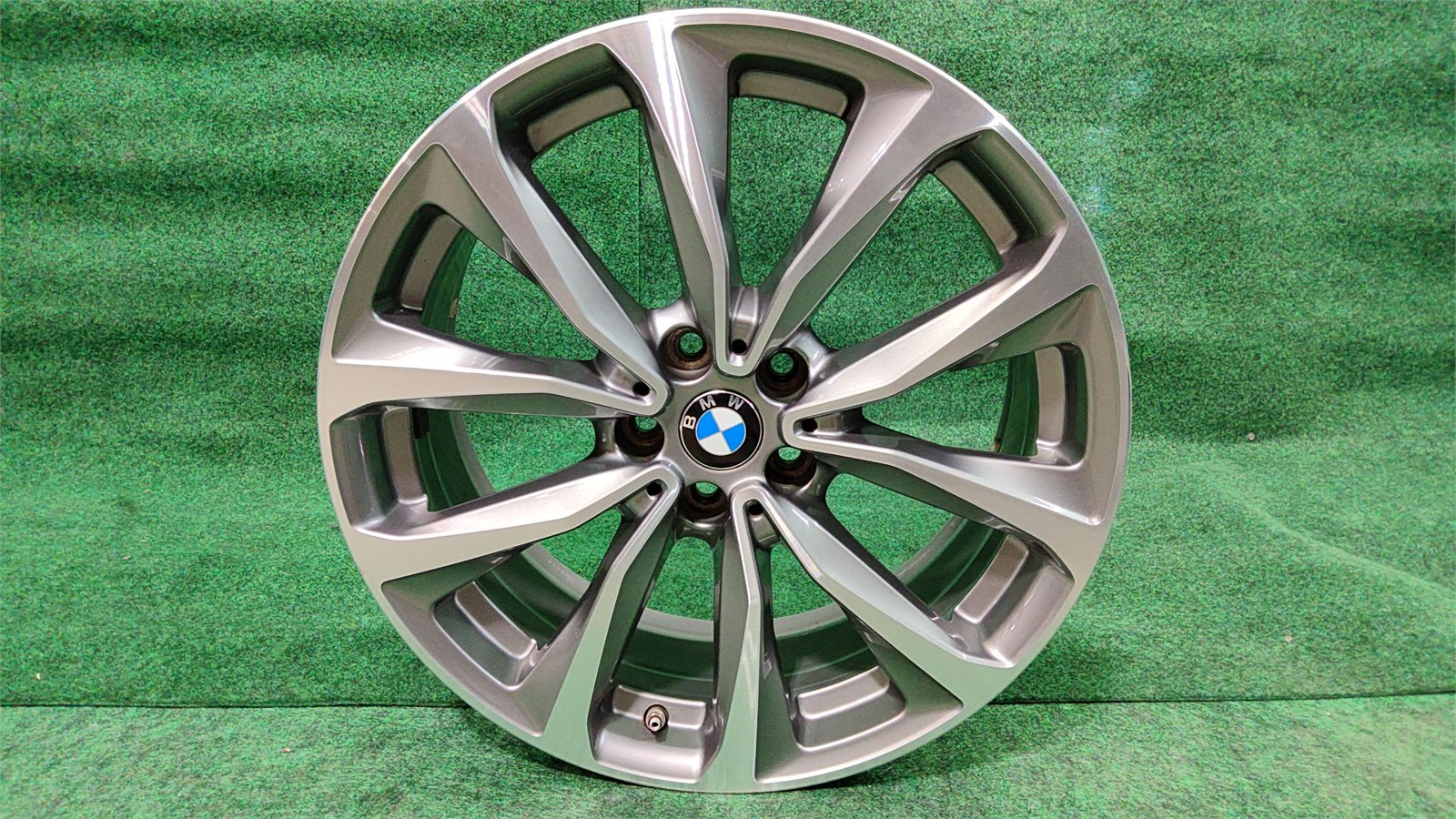 18 19 20 BMW X3 Wheel 18x7 alloy Front Or Rear 10 Spoke OEM 36116880047