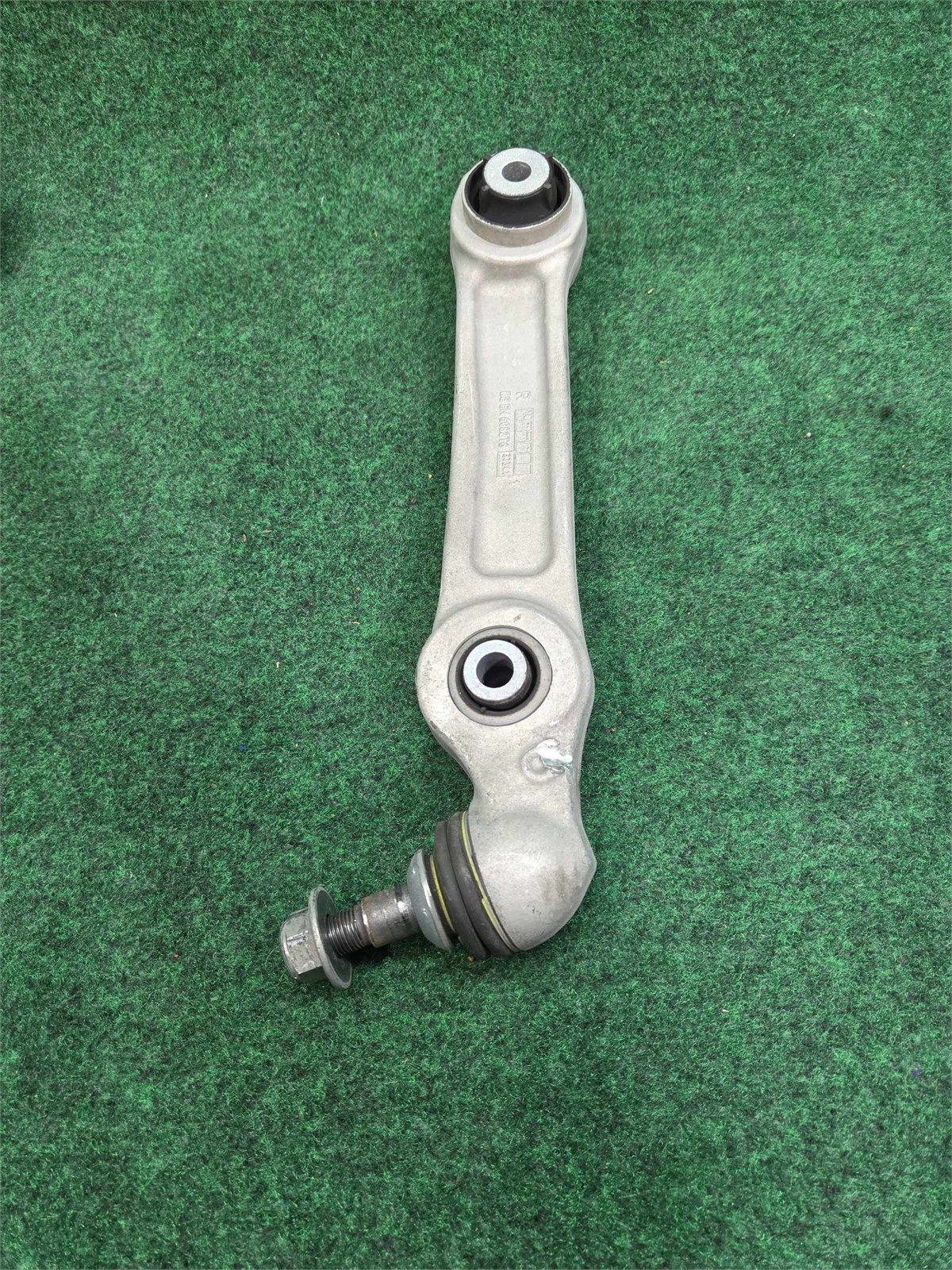 2017-2022 BMW 740i Front RH Right Lower Rearward Control OEM 31106861170