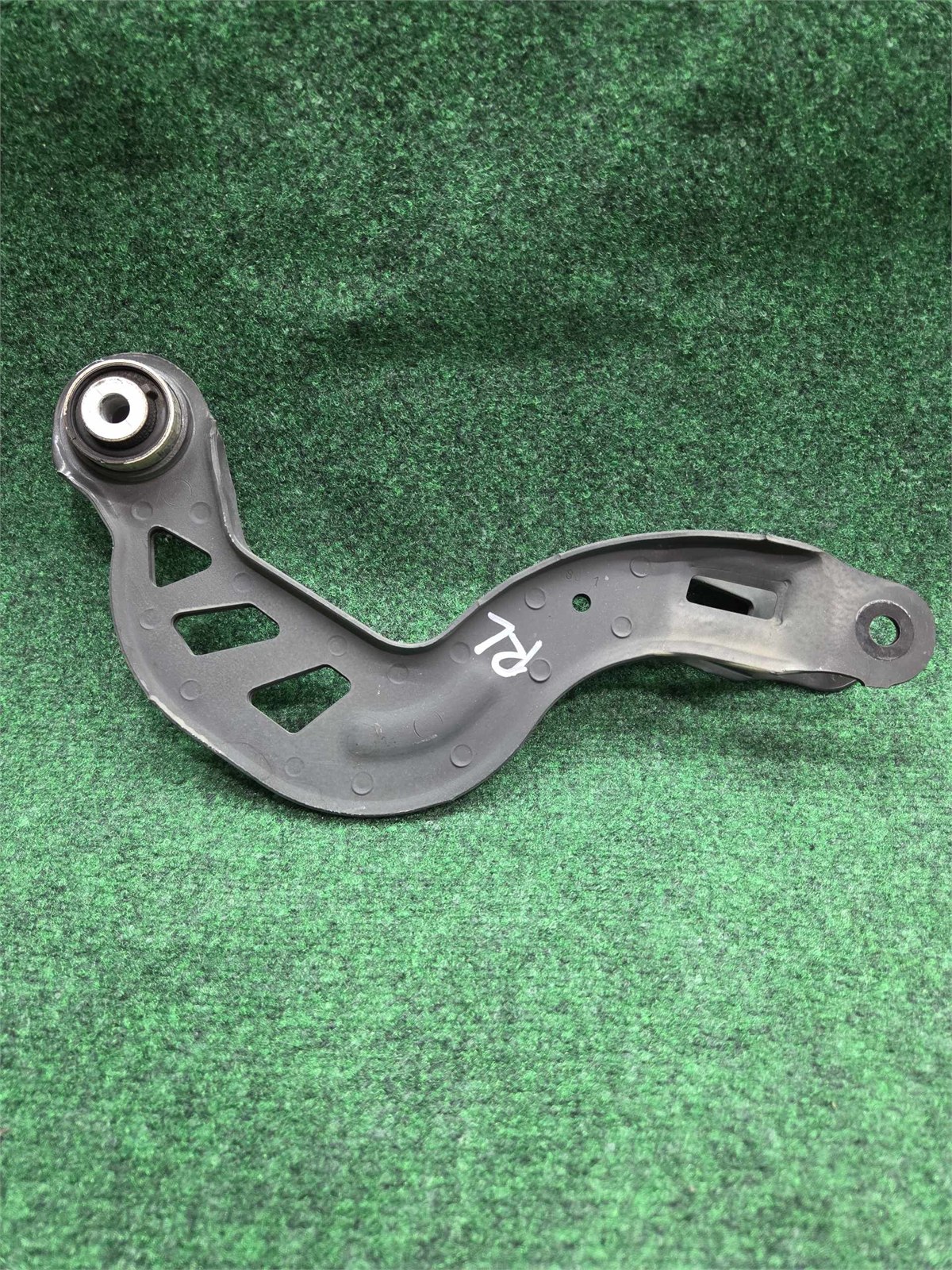 2015-2020 Mercedes Benz Left / Right Rear Camber Strut Upper Arm Oem A2463501006