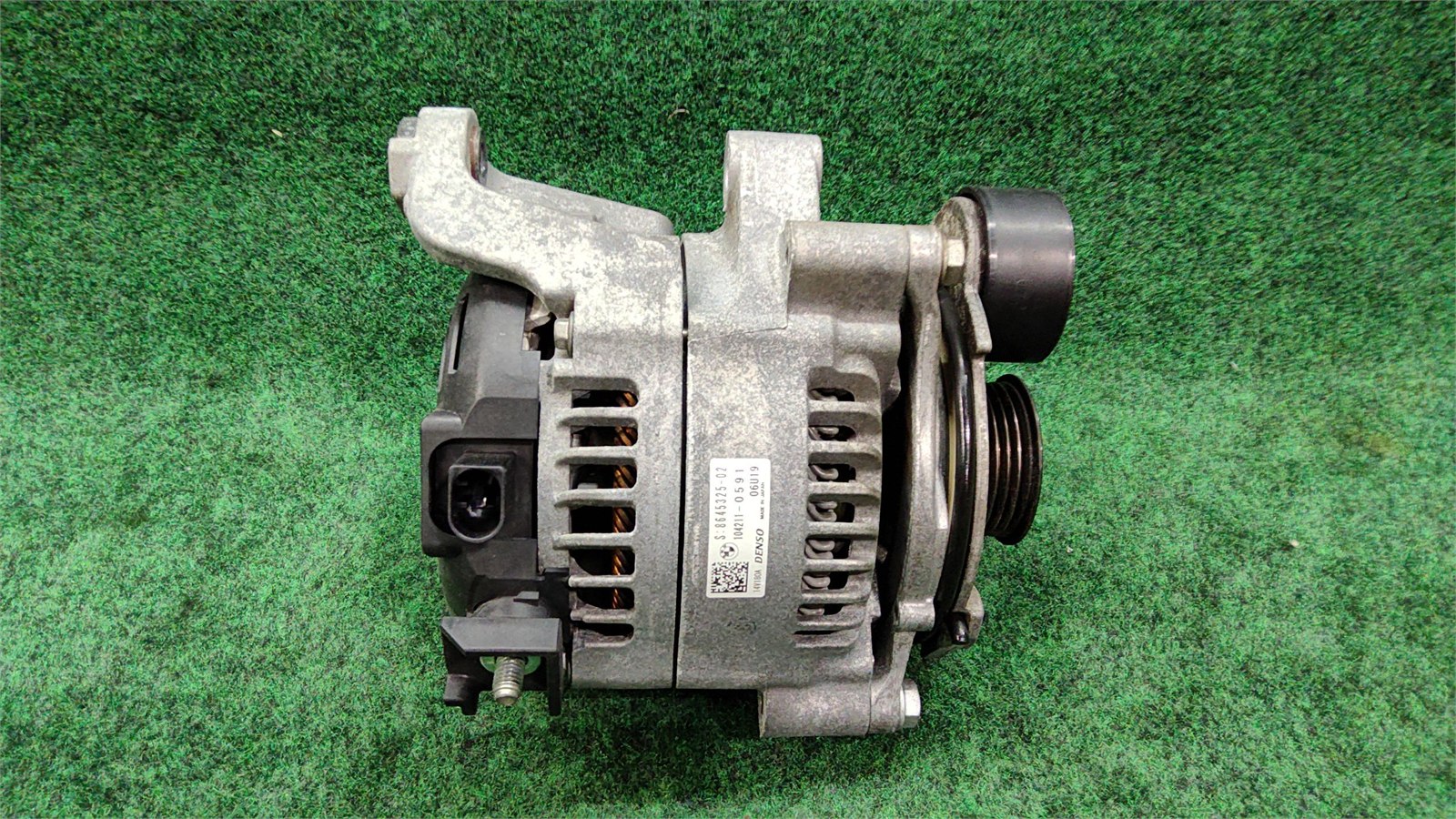 17-2021 Bmw 330i Alternator Oem 12318645329 12318648045 12318648046 12318648047