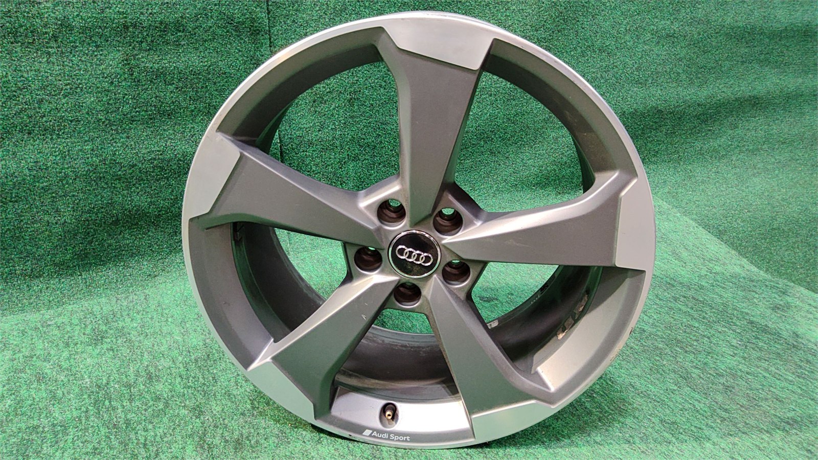Audi Wheel R-19x8.5 5 Single spoke OEM 8W0601025CG