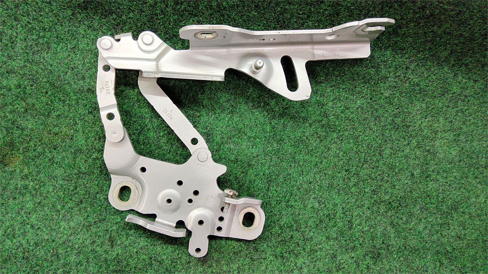 2012-2021 Bmw 330i Hood Hinge Rh Gracier Silver/a83 Oem 41617286343