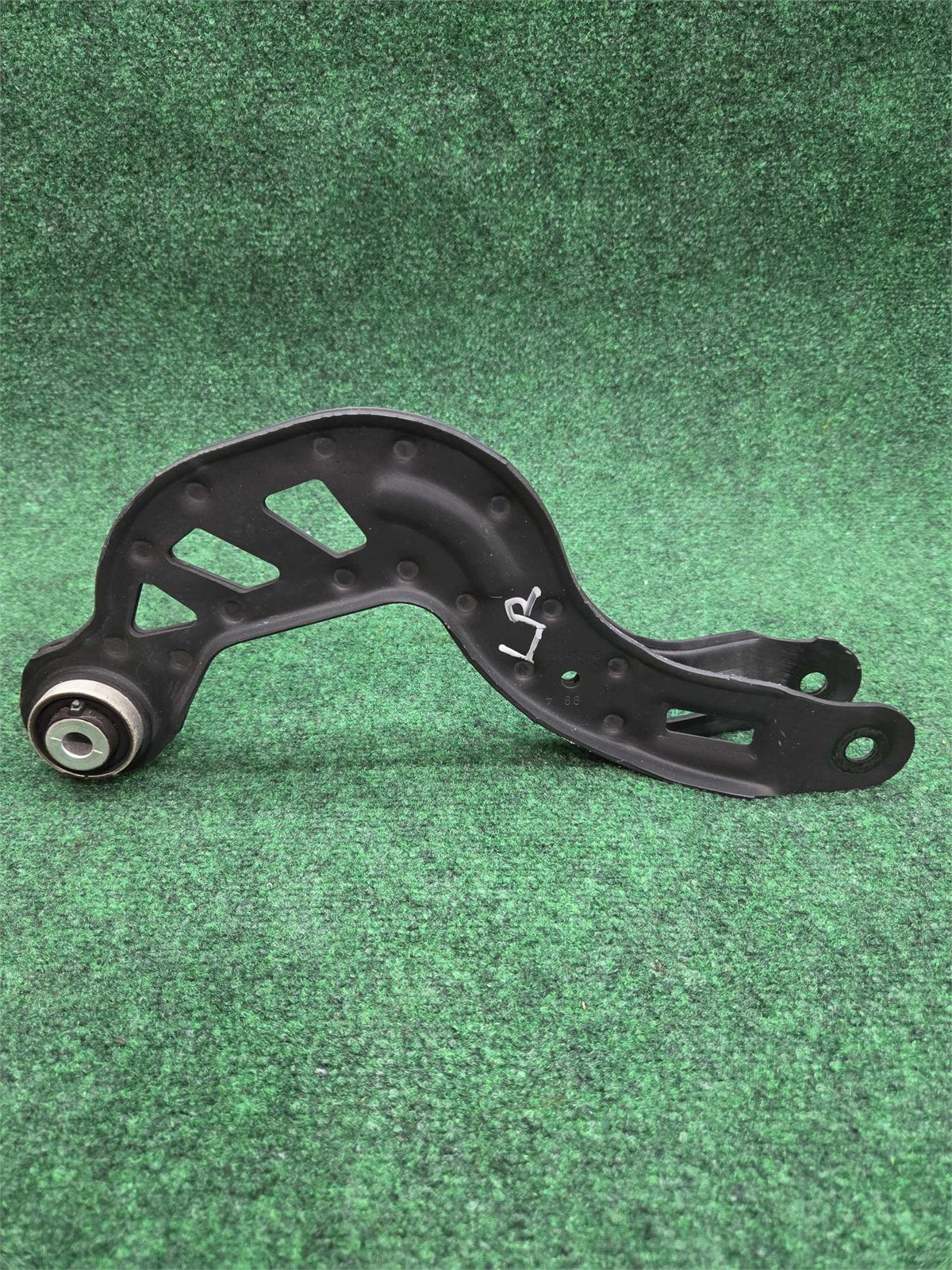 2014-2019 Mercedes Cla 250 Rear Left / Right Camber Arm 89k Mls Oem A2463501006