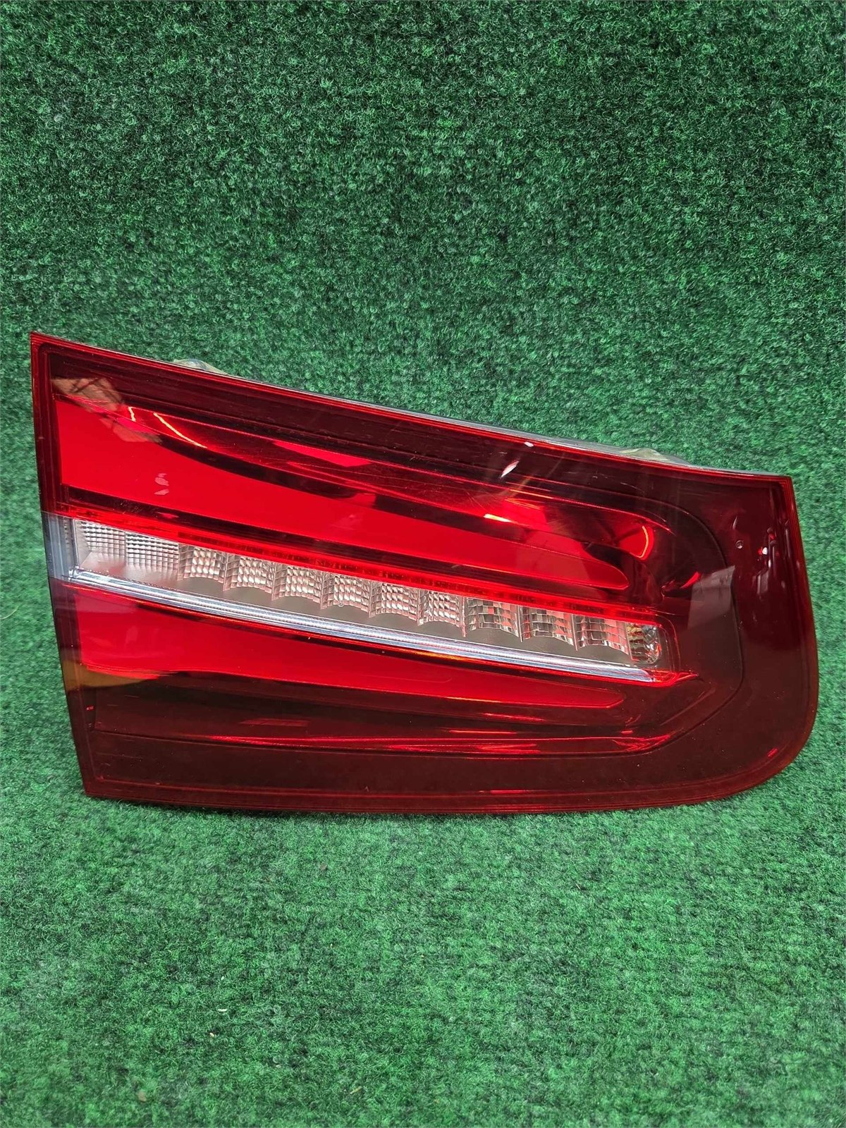 2016-2019 Mercedes Glc 300 Left Liftgate Mount Tail Light 49k Ml Oem A2539062900