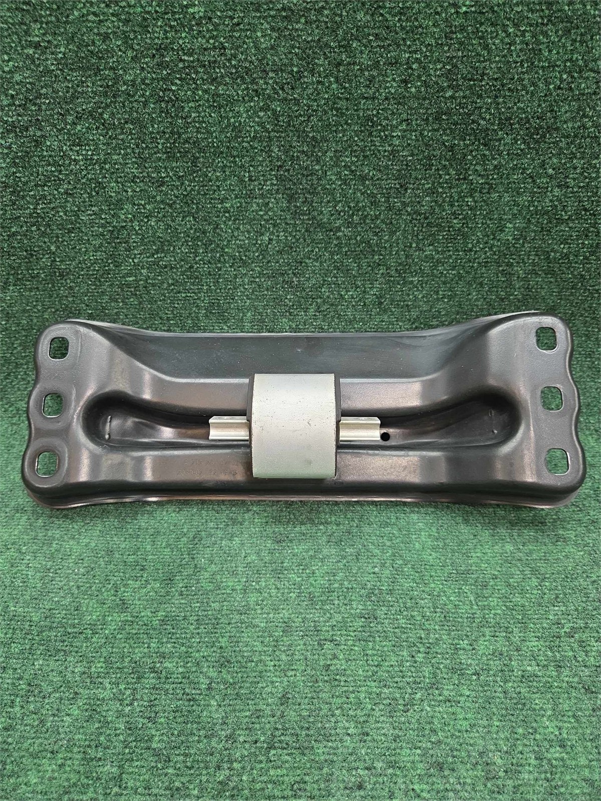 2016-2023 Mercedes Benz E300 Engine Carrier Mount OEM A2132400702 / A2052405300