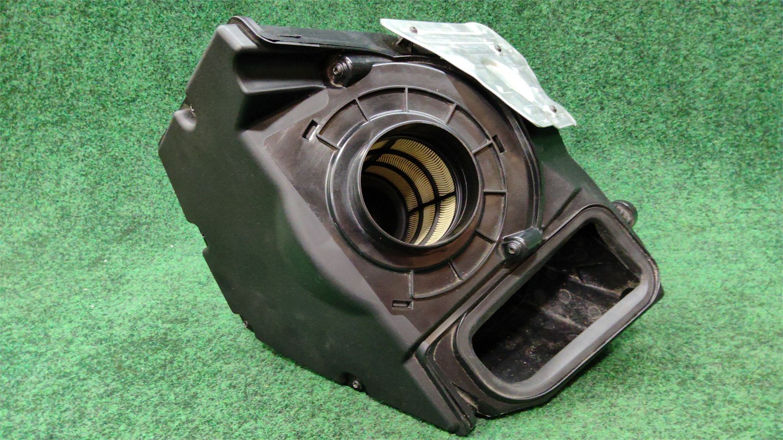 2017-2021 Audi A4 Air Filter And Housing Assembly Oem 8w0133835ab 8w0133837ab