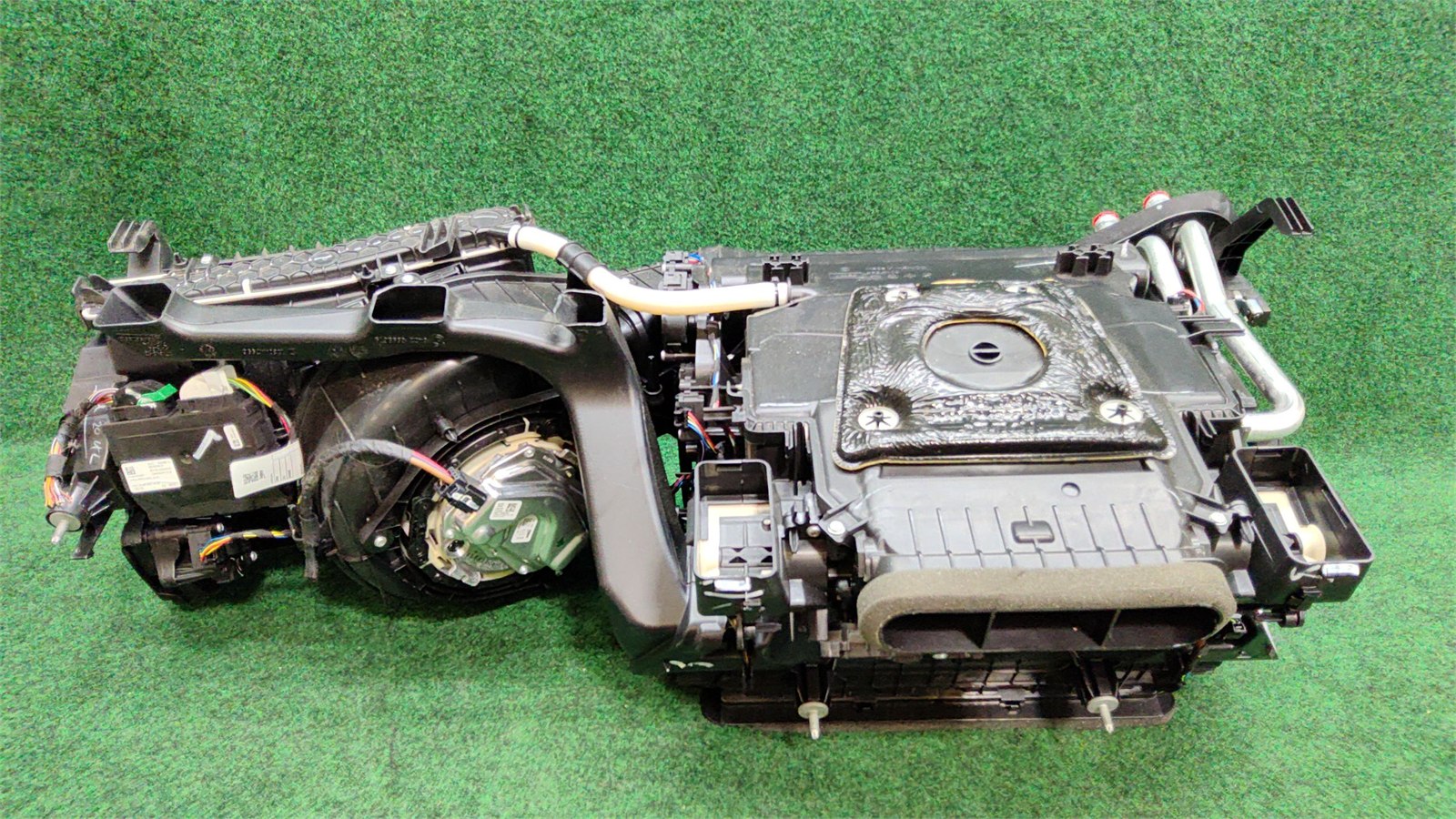2019-2022 Bmw 330i A/c Evaporator Housing 76k Mls Oem 64119382874
