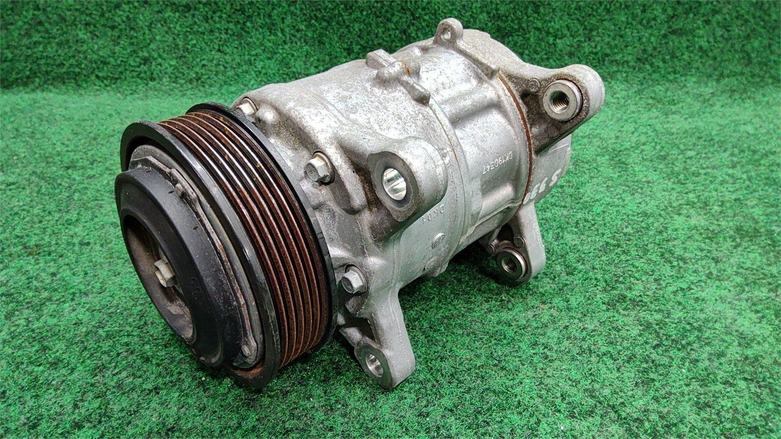 2018-2022 BMW 330i A/C Compressor Assembly OEM 64526994082