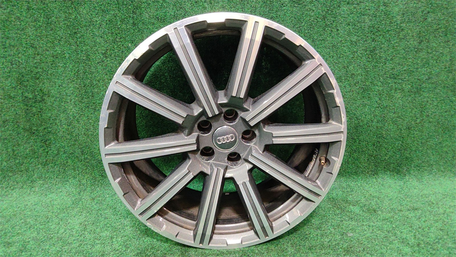 Audi 10-Spoke Wheel Rim 20x9j Oem 4m0601025ae Original