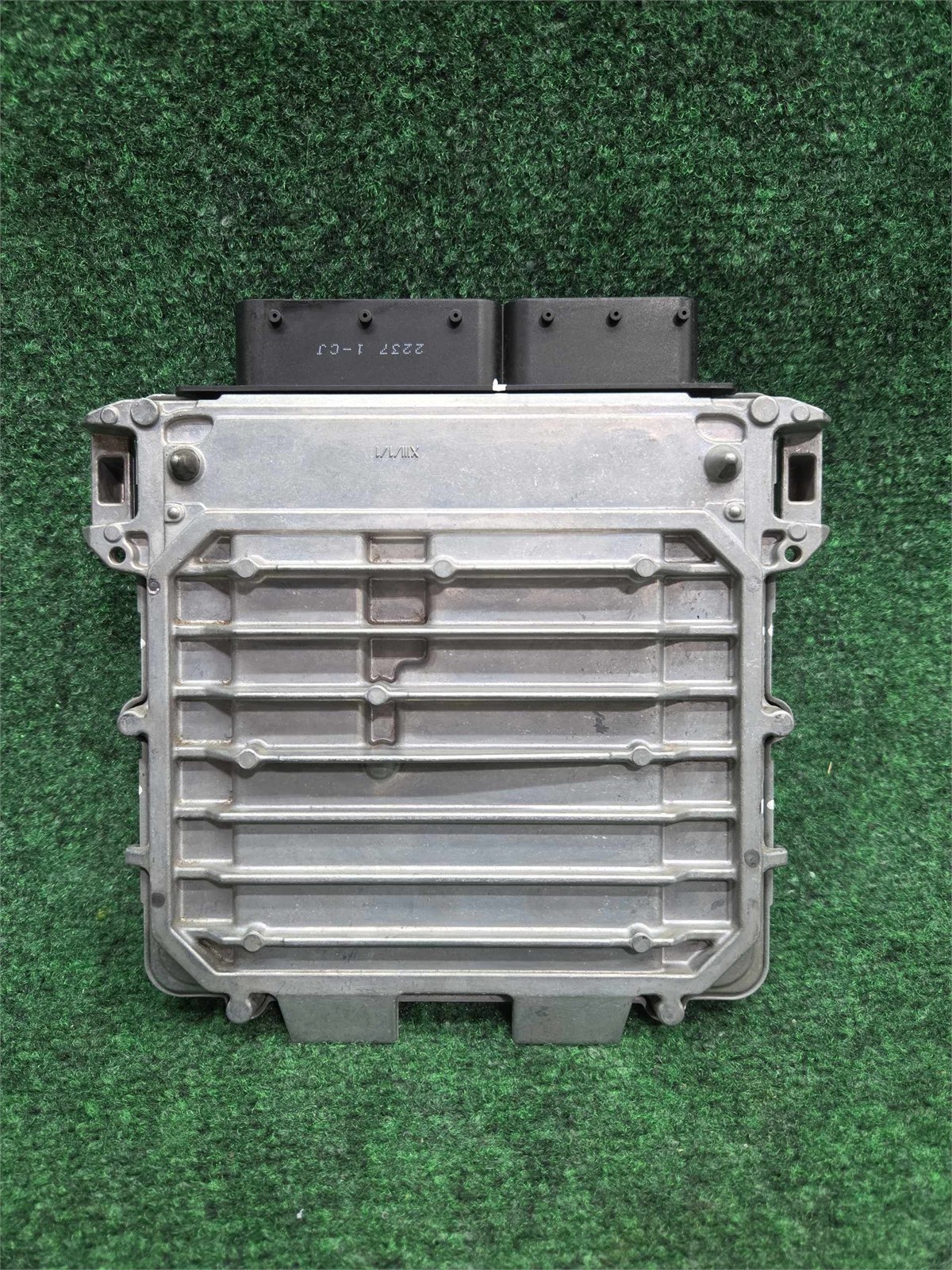 2016-2023 Mercedes Benz E300 Engine Control Unit 107k Mls Oem A2749001600