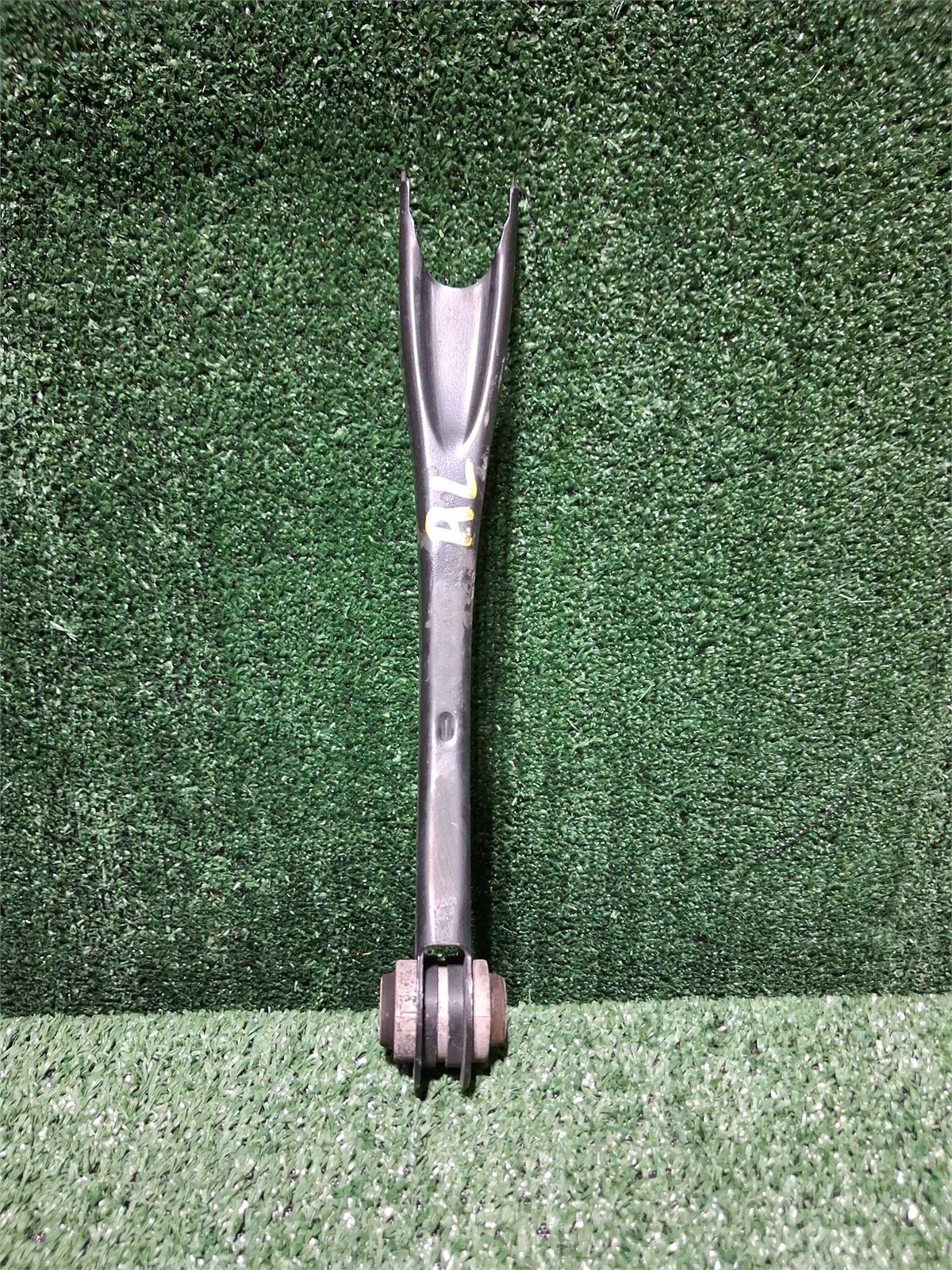 2014-2019 Bmw 330i Rear Left/ Right Trailing Lower Control Arm Oem 33326792525