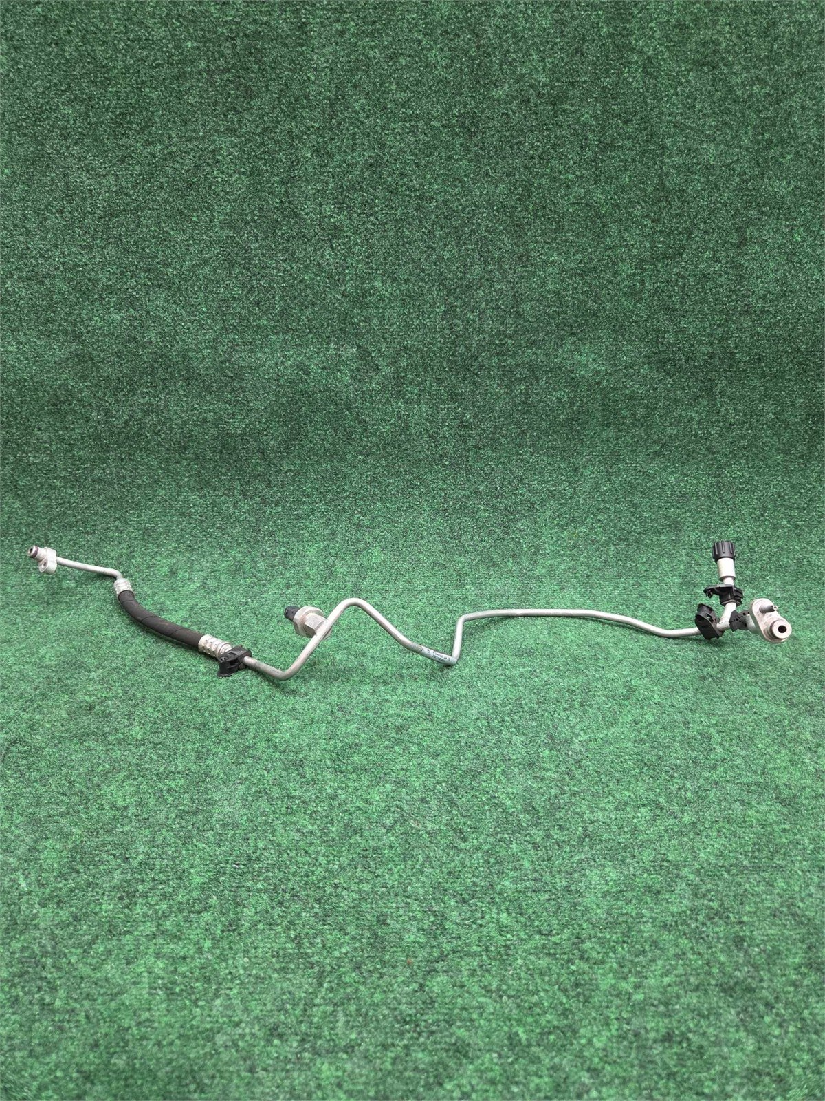 2014-2019 Mercedes Cla 250 A/c Refrigerant Line Condenser 89k Ml Oem A2468302415