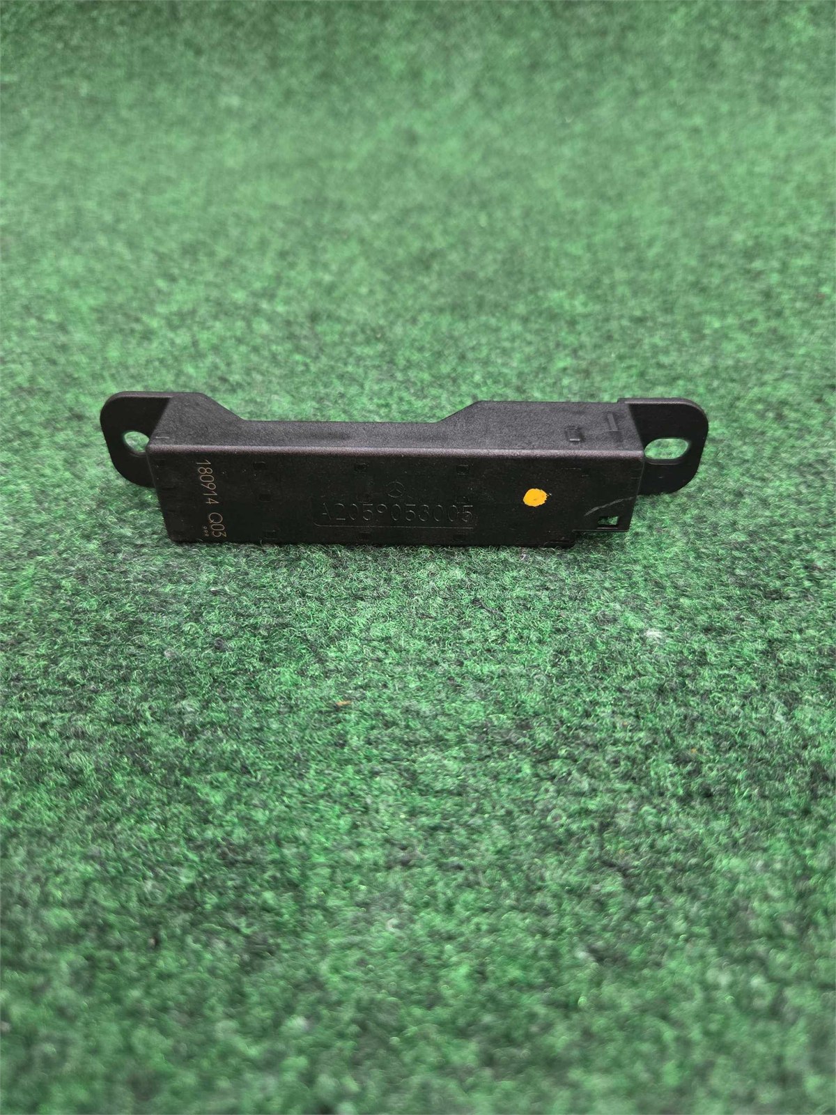 2016-2019 Mercedes Benz Glc 300 Keyless Entry Antenna Receiver Oem A2059053005