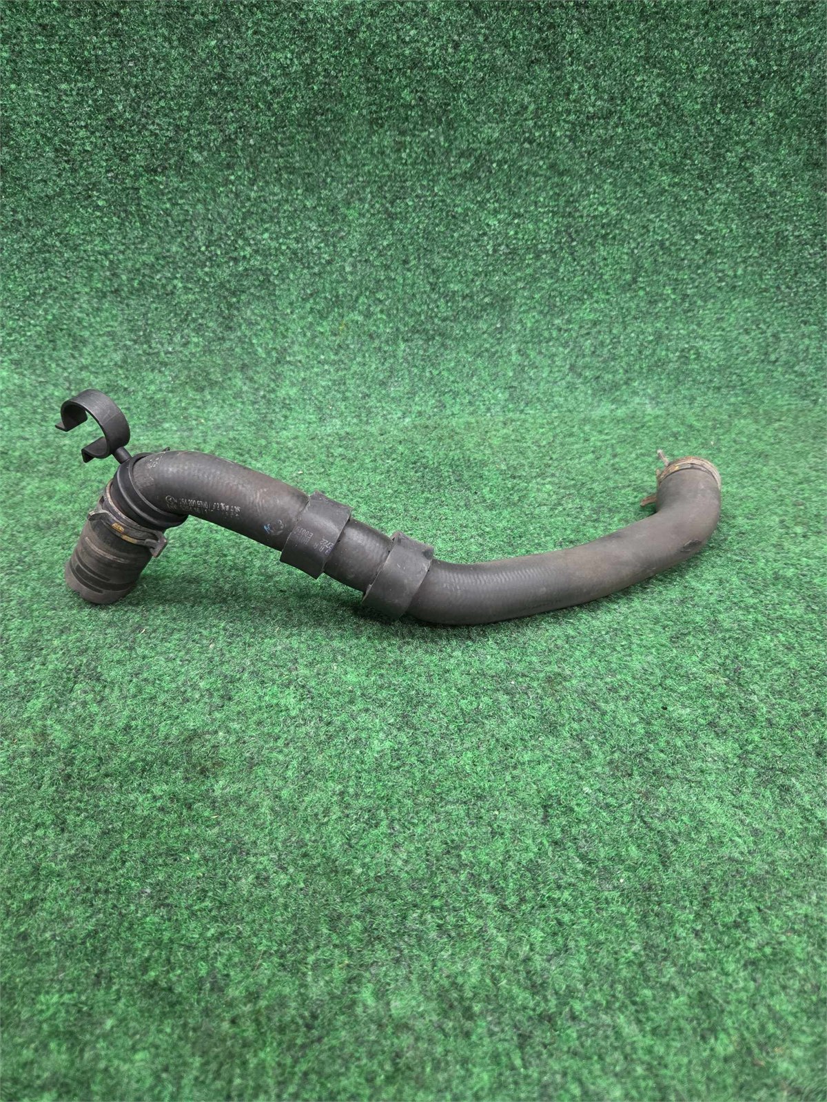 2016-2022 Mercedes Benz Glc 300 Coolant Hose 17k Mls Oem A2642009700