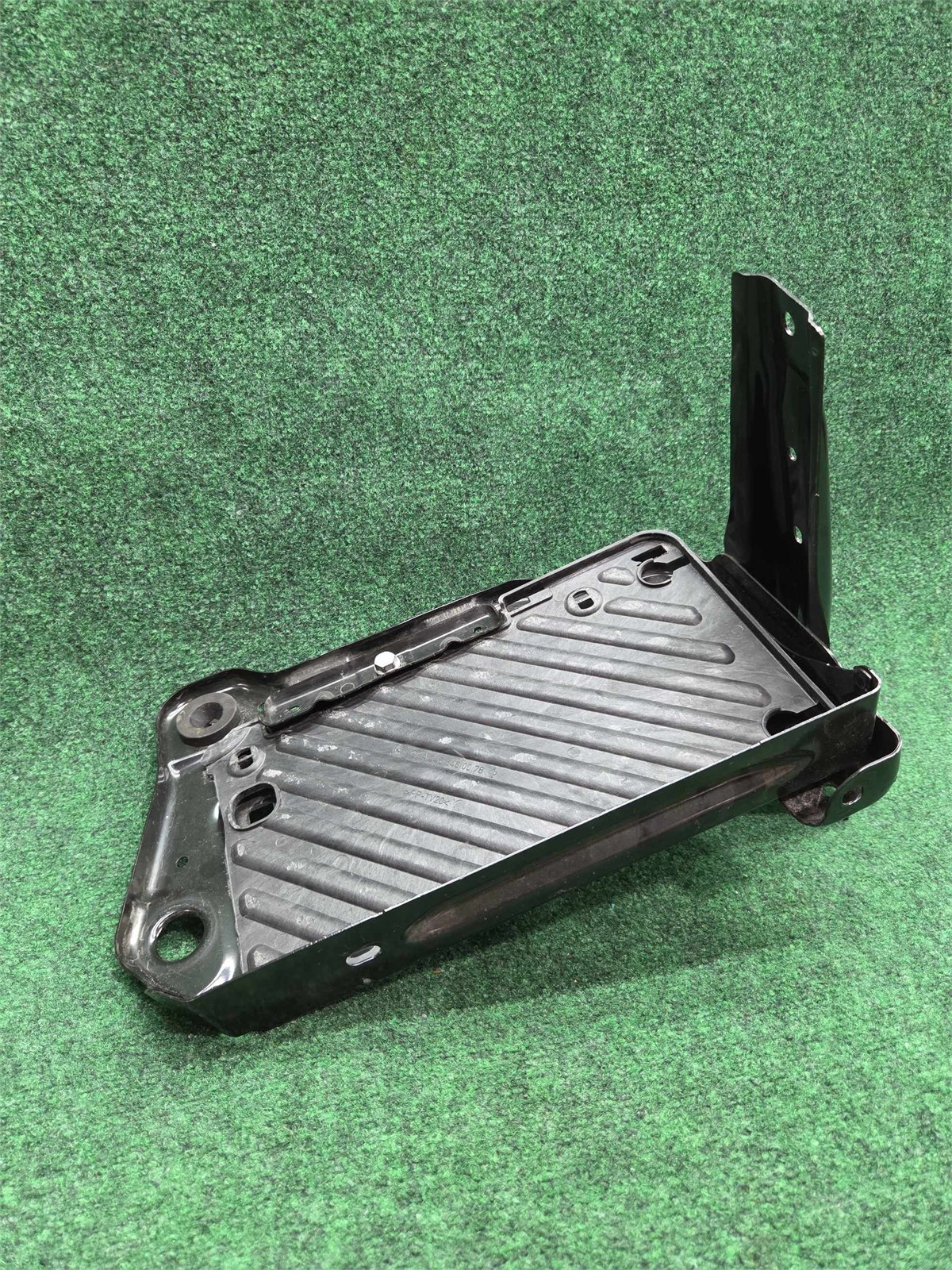 14-2019 Mercedes Cla 250 Battery Holder Oem A2466200018 A2466200028 A2465460078