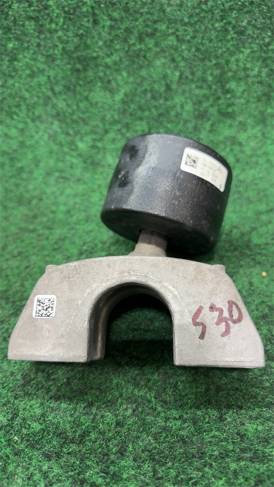 2019-2023 Bmw 530i Rh Stabilizer Support Oem 33556889560 37126865709