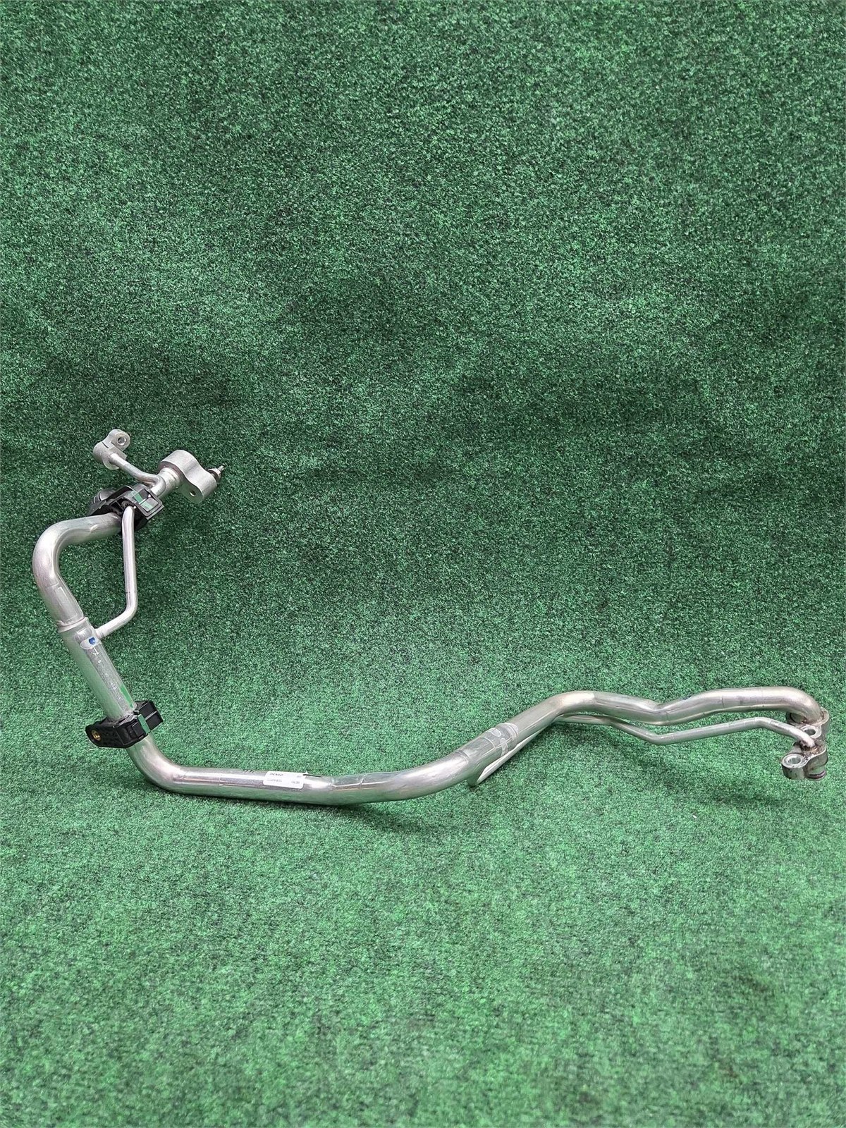 2015-2020 Mercedes Benz Gla 250 A/c Refrigerant Line 65k Mls Oem A2468302615