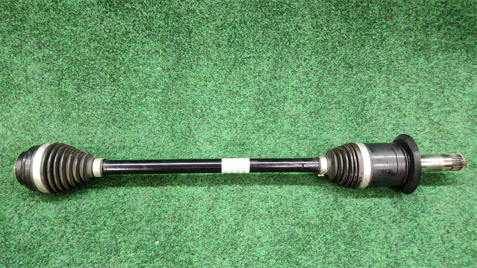 2016-2022 Bmw X1 Axle Shaft Left  Rear 27k Miles Oem 33207646867 Original