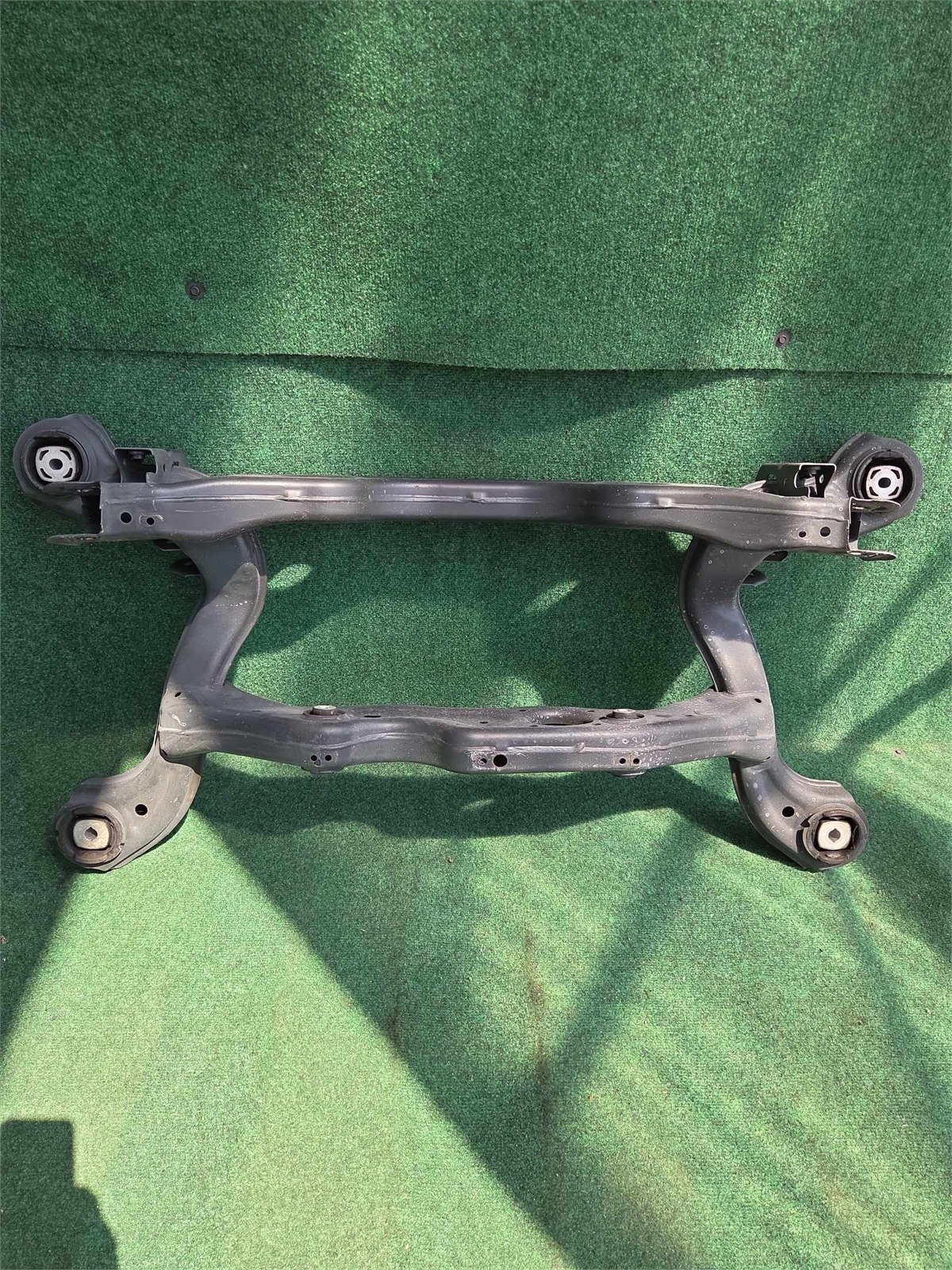 2014-2019 Mercedes Benz Cla 250 Rear Subframe Support 89k Mls Oem A2463501408