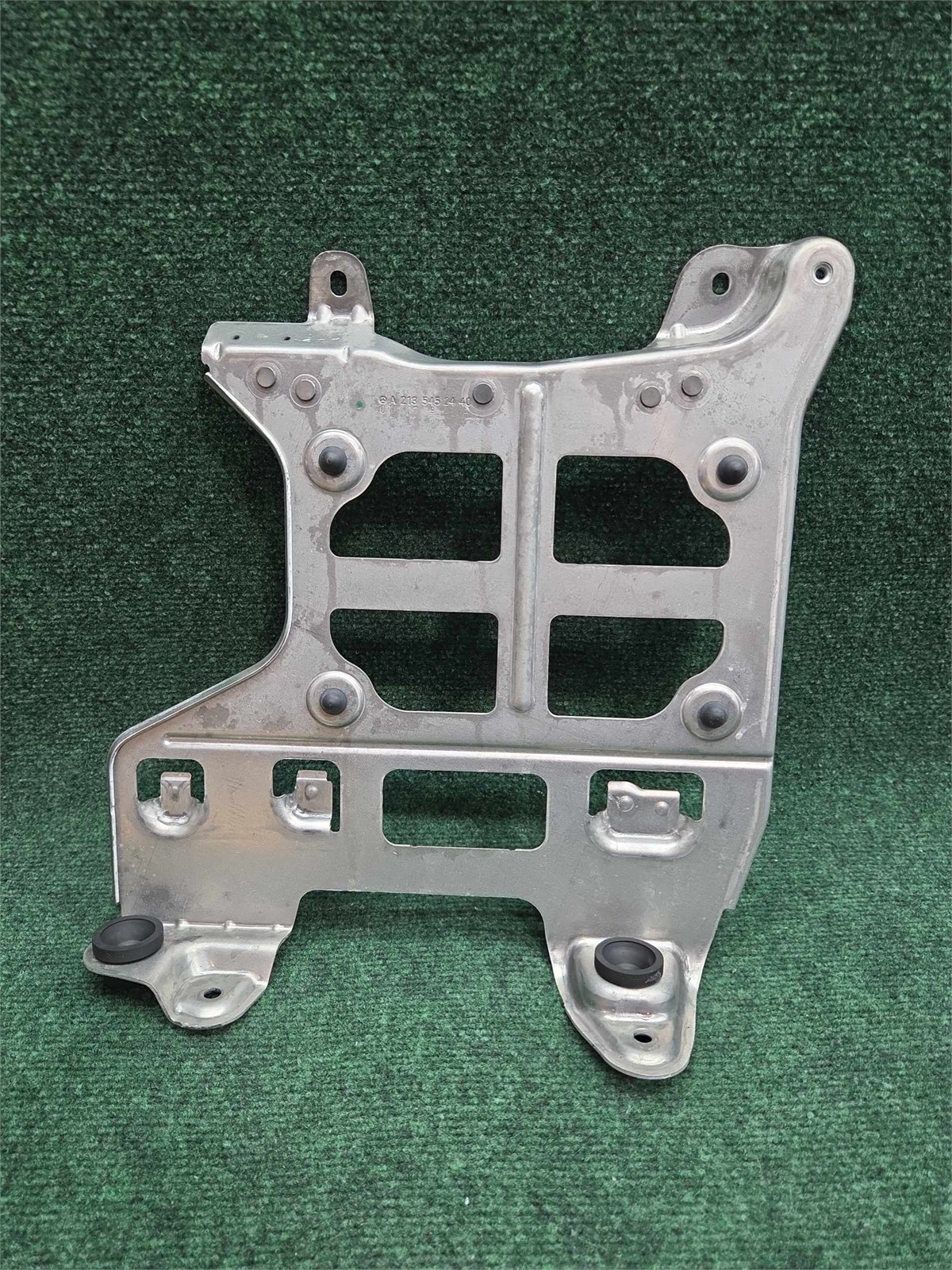 2016-2023 Mercedes Benz E300 Amplifier Module Holder Bracket Oem A2135452440