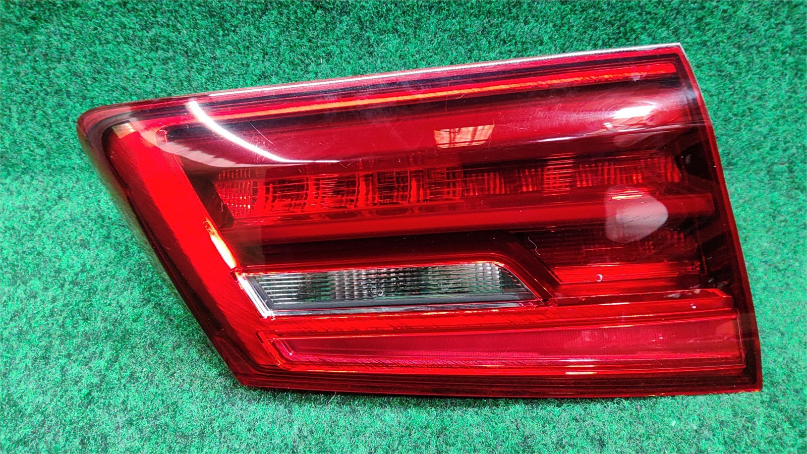 2018-2020 BMW 530i Right Tail Light Decklid  Mounted Lamp OEM 63217376476