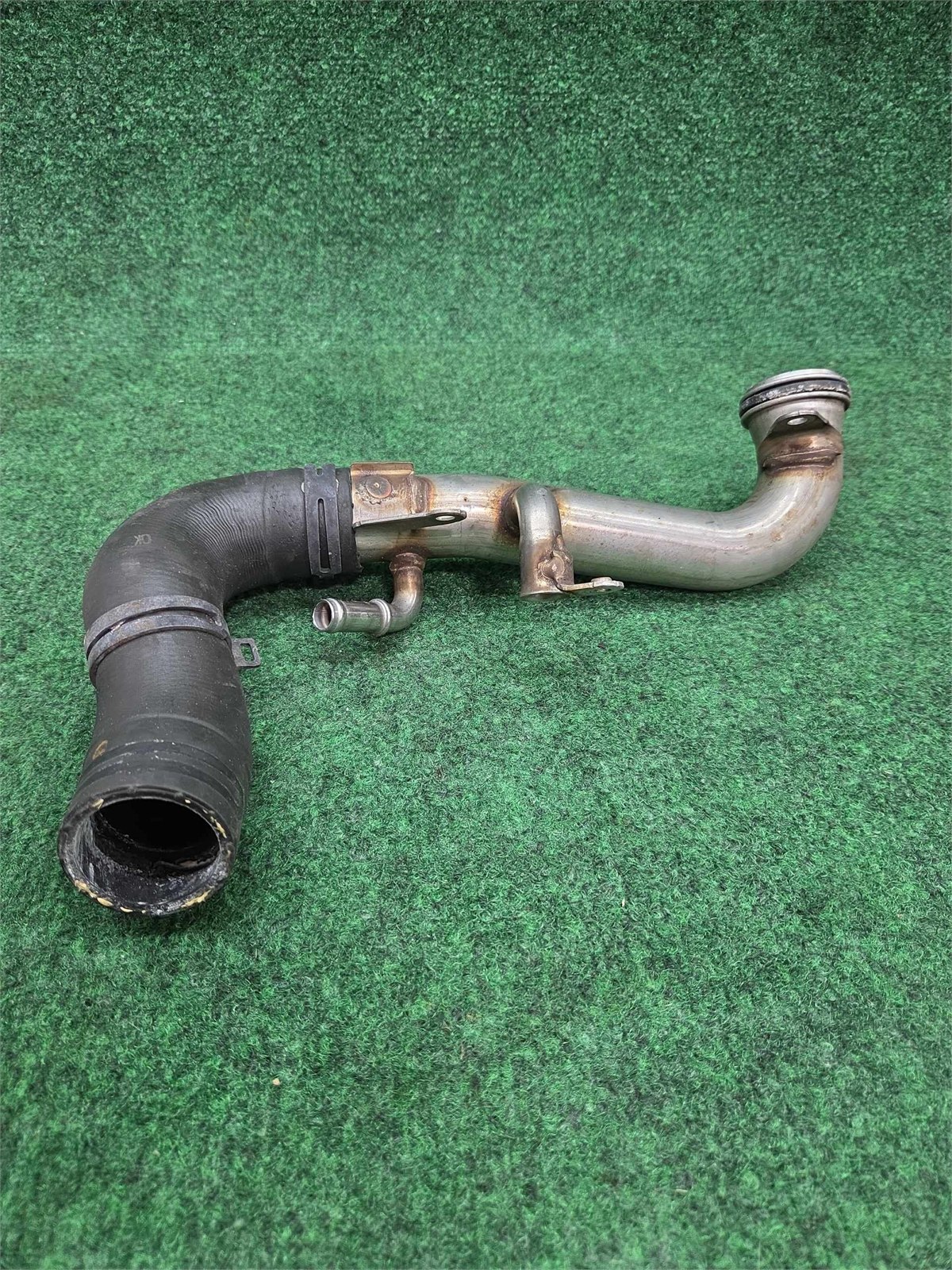 2016-2022 Mercedes Benz Glc 300 Engine Coolant Line 17k Mls Oem A2642000800
