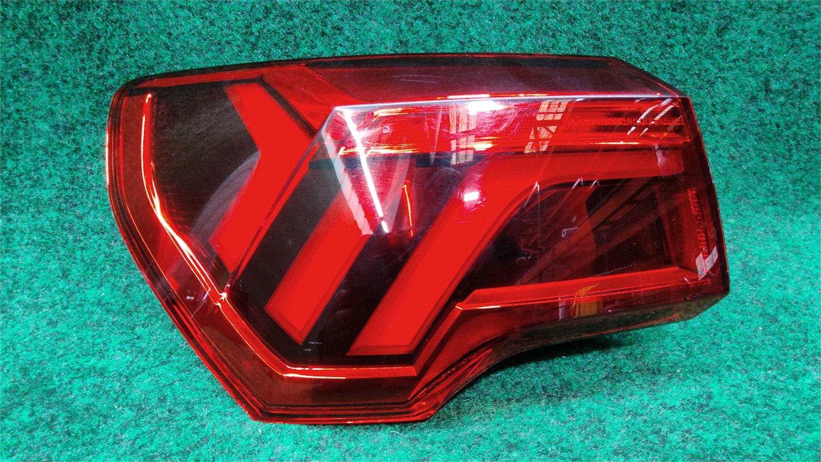 2019-2025 Audi Q3 Quattro Rear Left Tail Light Quarter Mounted Oem 83a945091a