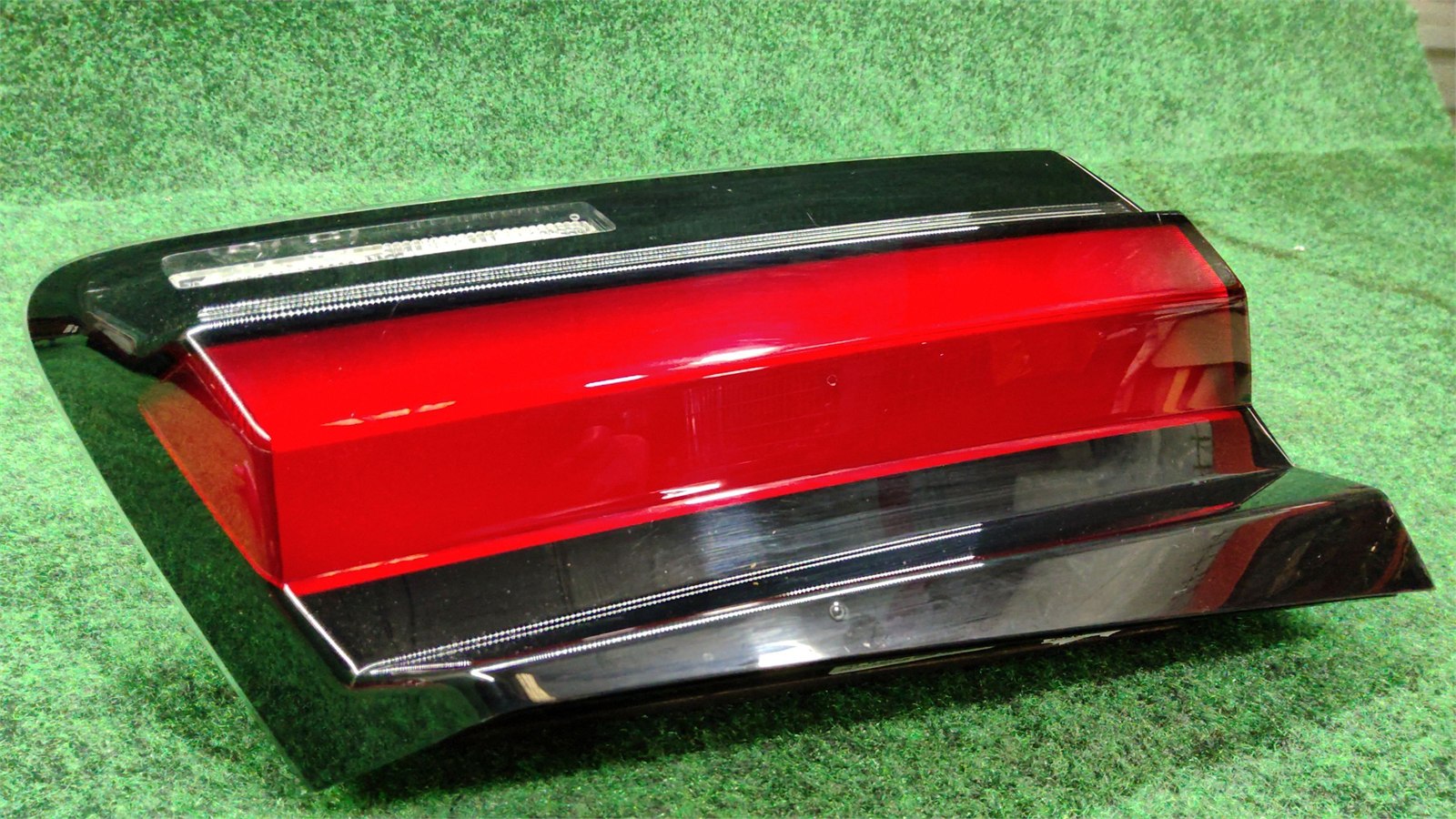 2021-2023 BMW 540i Left Tail Light Decklid Mounted Lamp OEM 63218493819