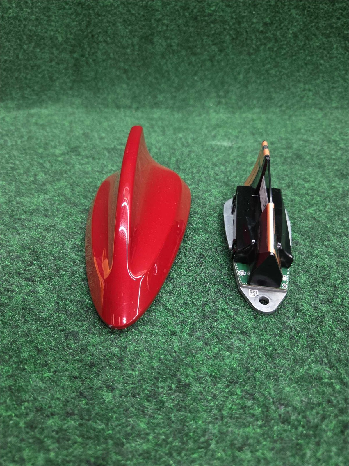 2019-2026 Bmw 330ix Roof Antenna Red Met. A75 Oem 65209371344 / 65206826327