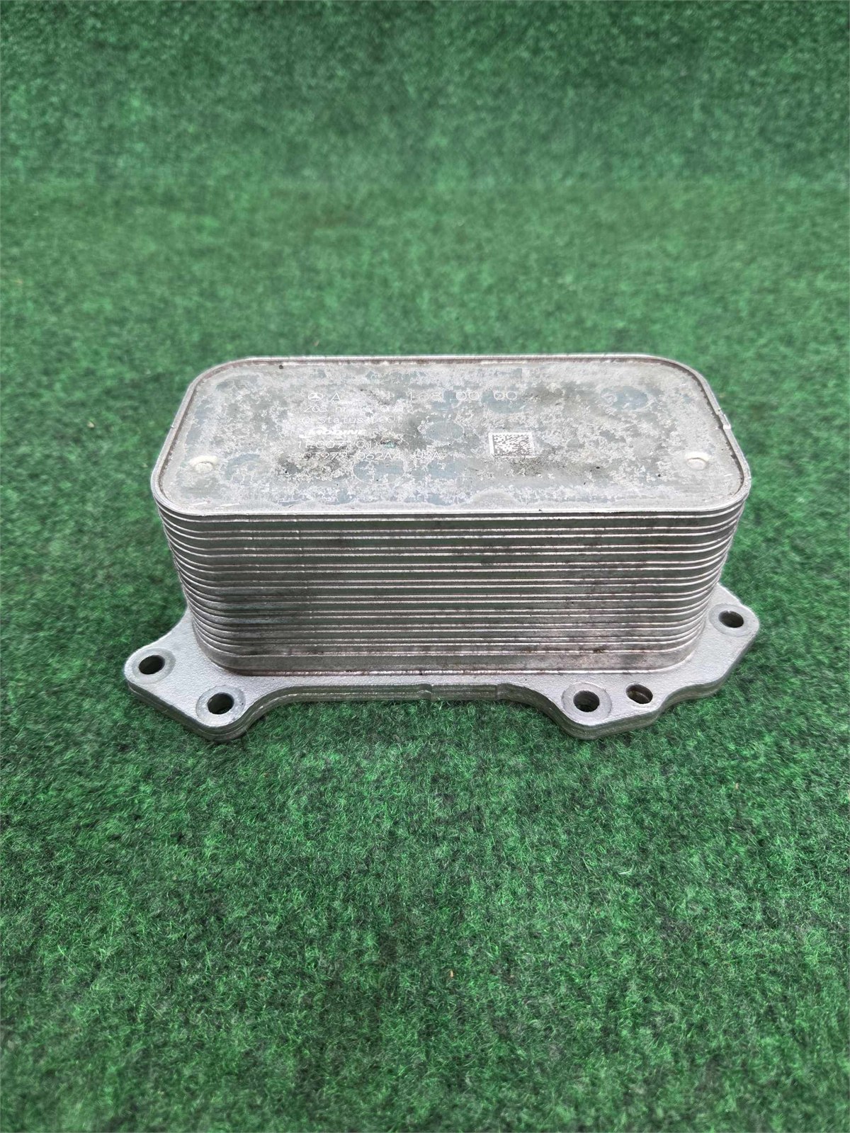 2016-2022 Mercedes Benz Glc 300 Oil Cooler 17k Mls Oem A2641880000