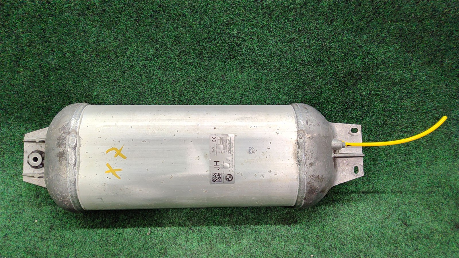 2017-2022 Bmw X7 Pressure Accumulator Oem 37206878492