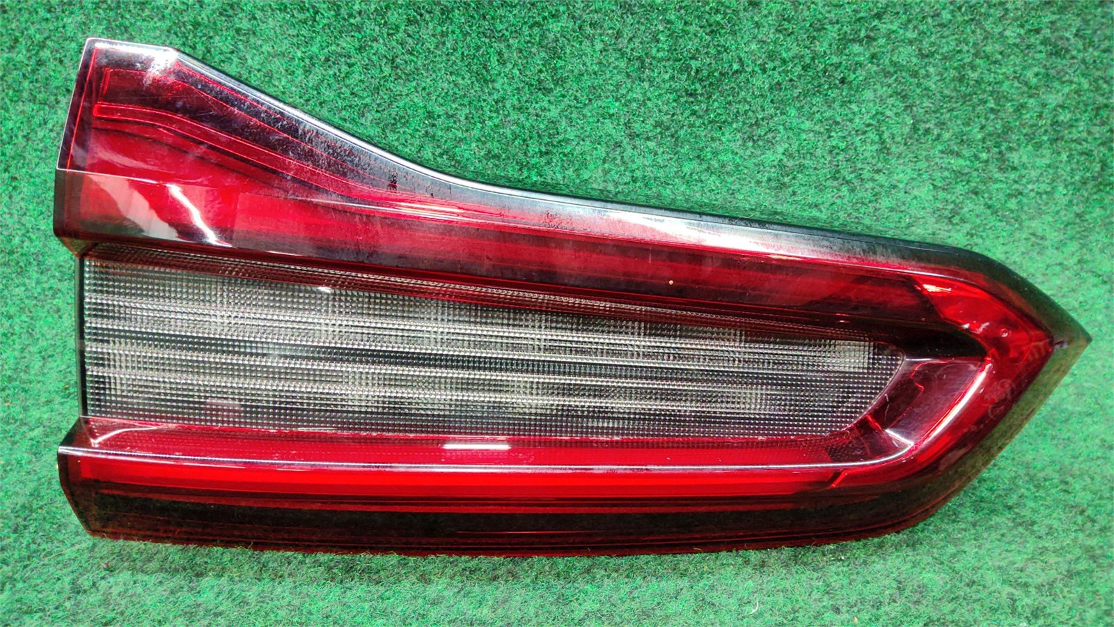 2019-2023 BMW X5 Right Tail Light Liftgate Mounted Lamp OEM 63217931998