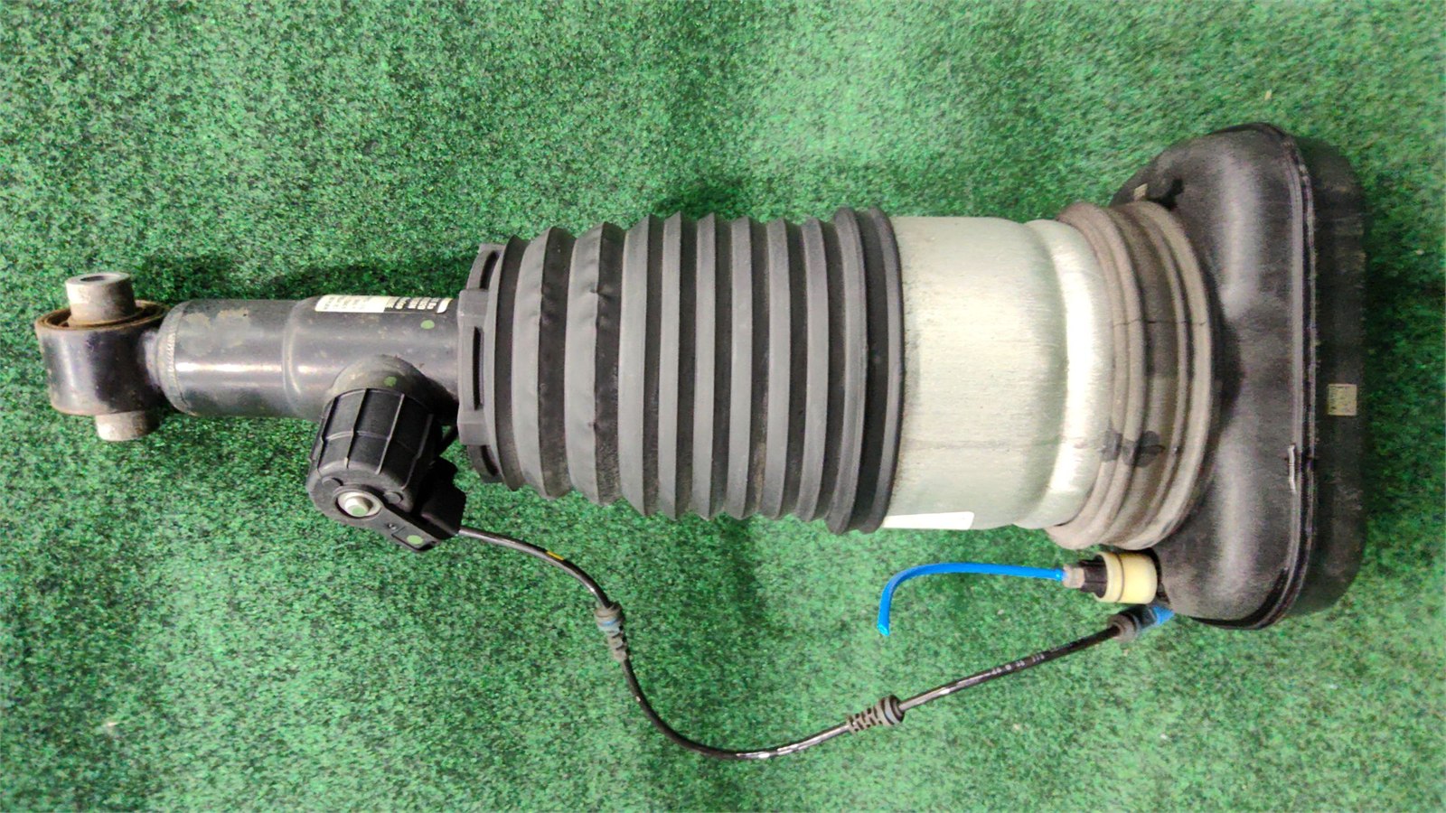 2017-2022 Bmw X7 Air Spring Strut Right Rear Rh Oem 37106869040 Original
