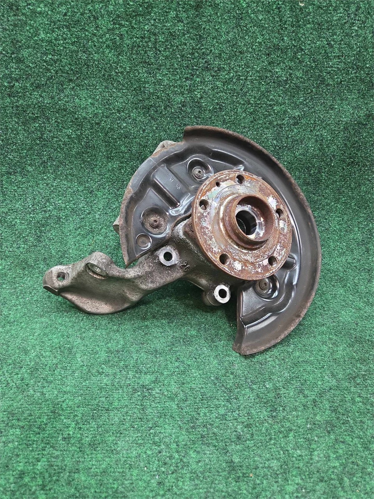 2017-2020 Audi A3 Right Rear Knuckle Wheel 93k Mls Oem 5q0505436j / 8v0598625b