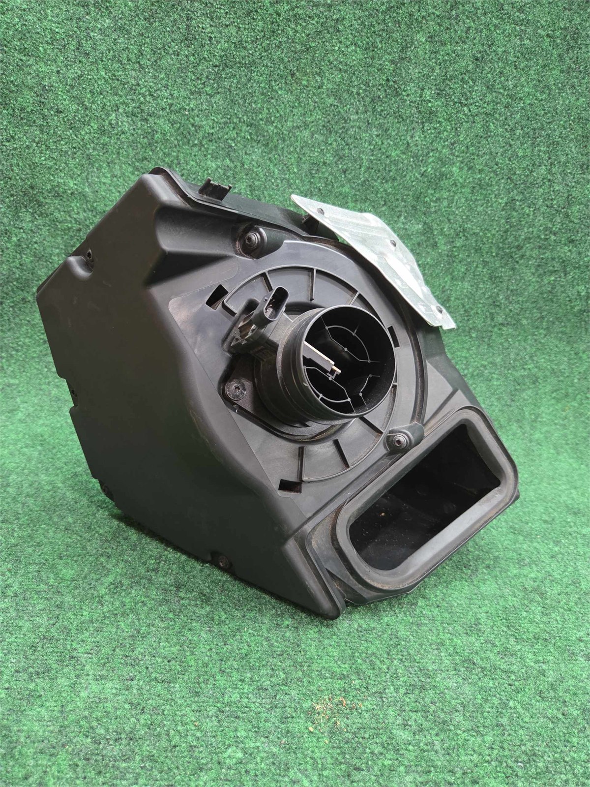 2020-2025 Audi A4 Engine Air Filter Housing Oem 8w0133837q / 8w0133835q