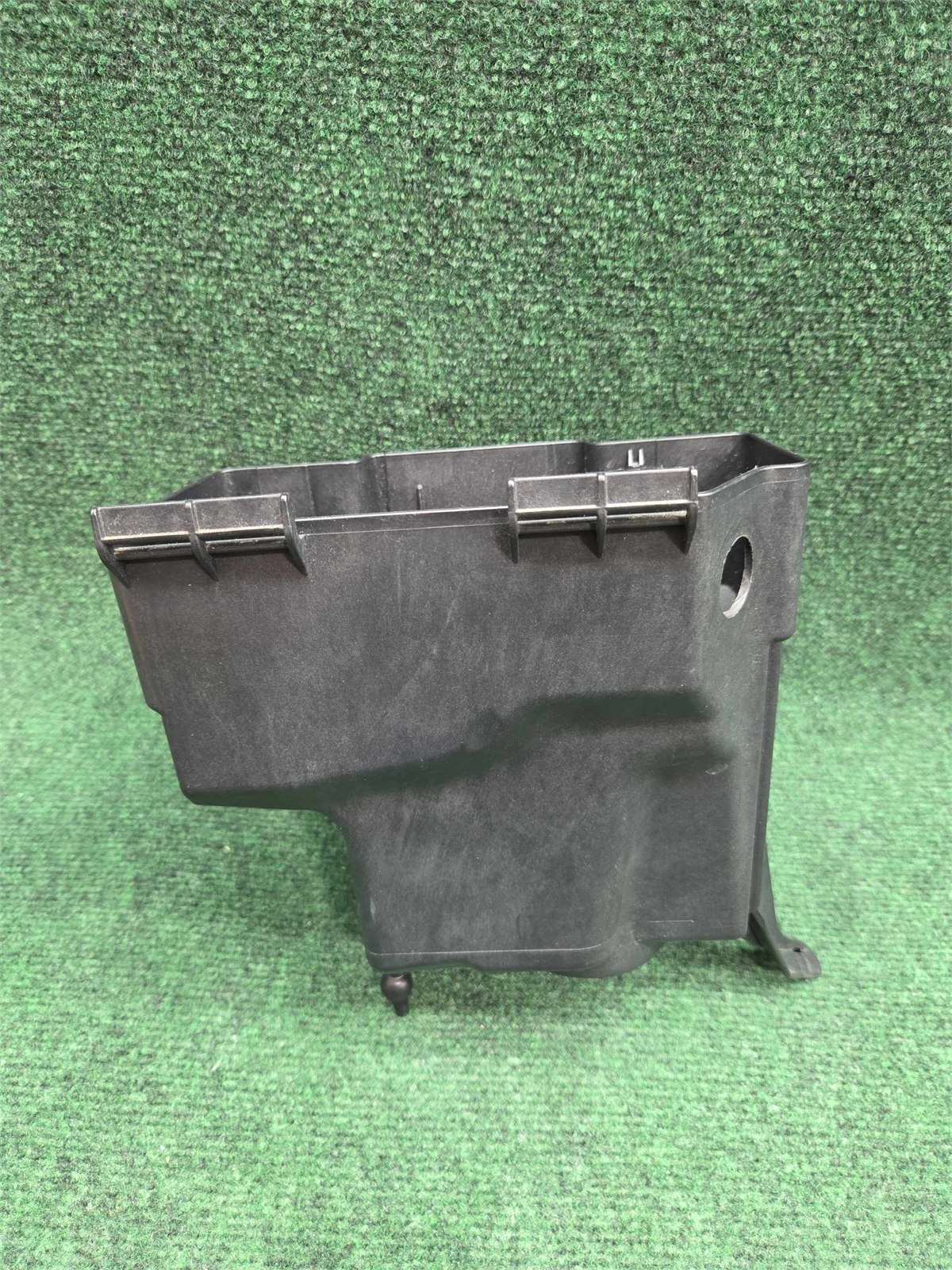 2016-2023 Mercedes Benz E300 Compartment Relay Unit Box Holder Oem A2135400024