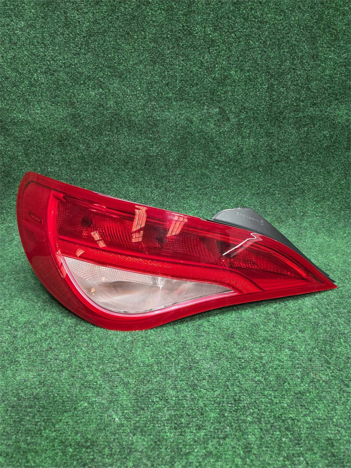 2014-2019 Mercedes Benz Cla 250 Rear Left Tail Light Oem A1179060101